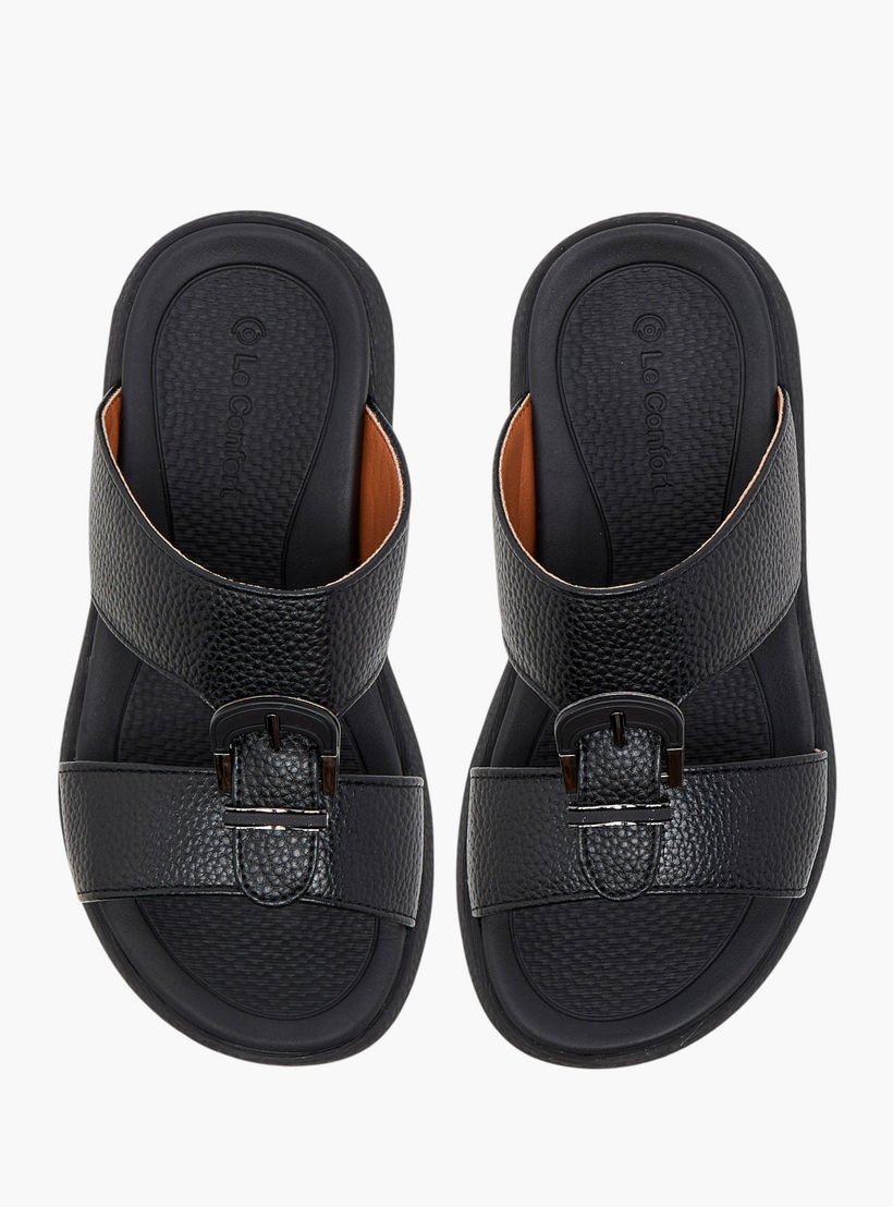 صندل عربي مريح بارز الملمس بتفاصيل إبزيم من لو كونفورت-boys-shoes-sandals-image-1