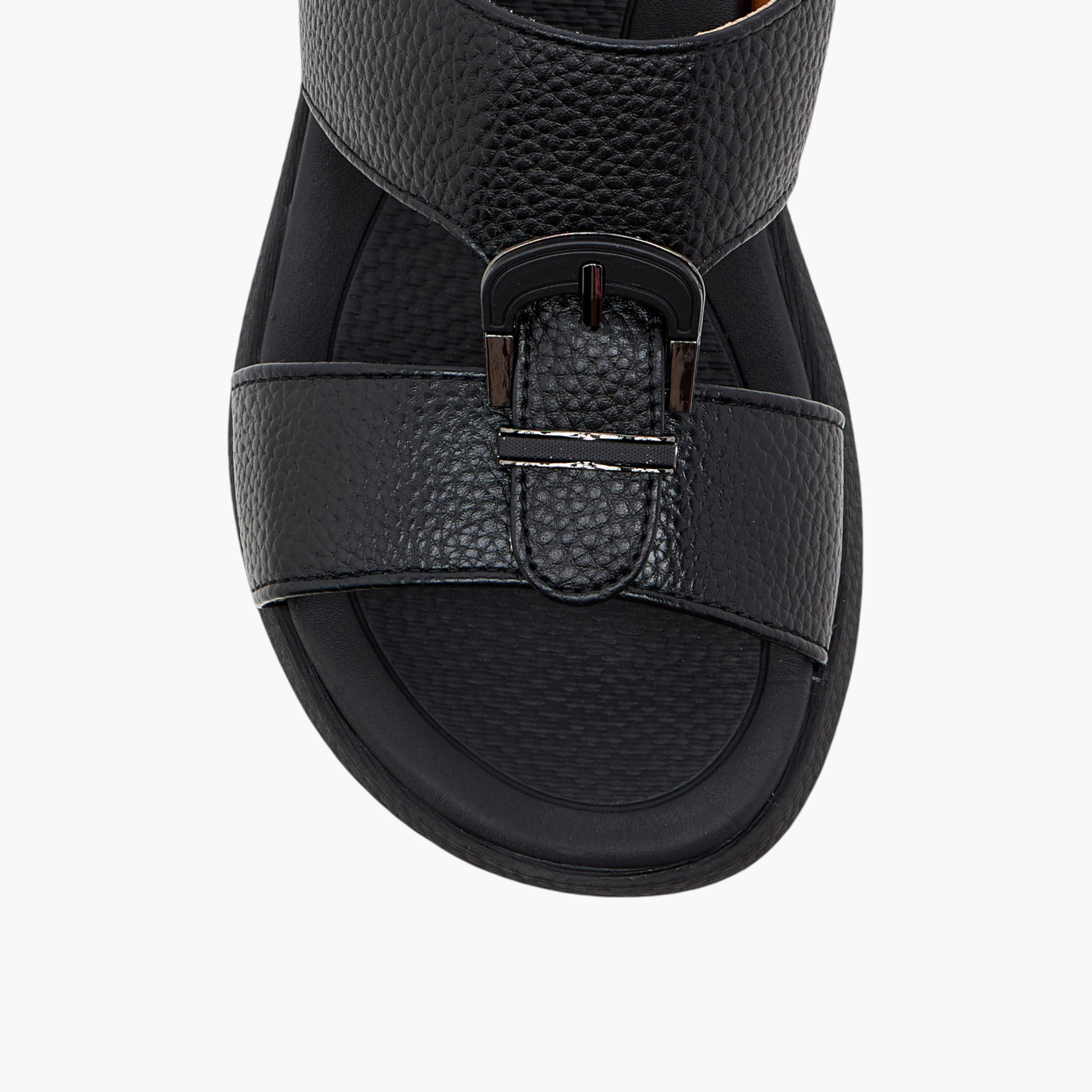 صندل عربي مريح بارز الملمس بتفاصيل إبزيم من لو كونفورت-boys-shoes-sandals-image-3