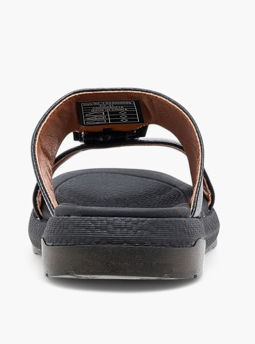صندل عربي مريح بارز الملمس بتفاصيل إبزيم من لو كونفورت-boys-shoes-sandals-image-4