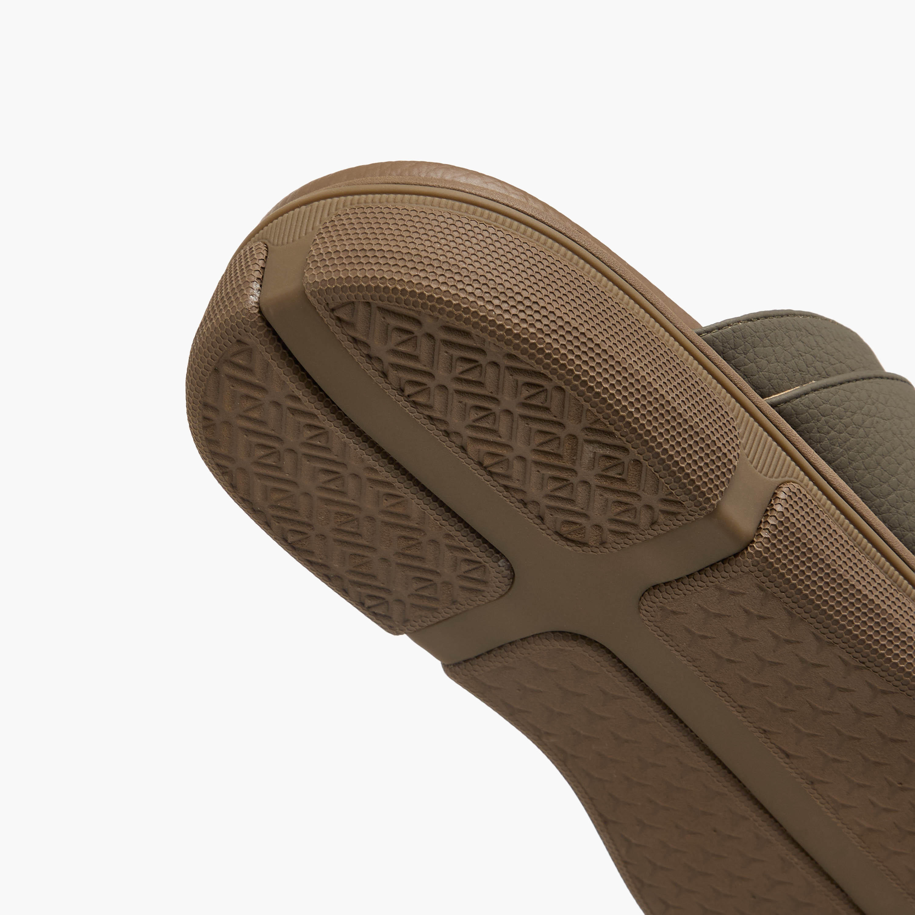 صندل مريح بأحزمة متقاطعة للرجال من لو كونفورت-men-shoes-sandals-image-6