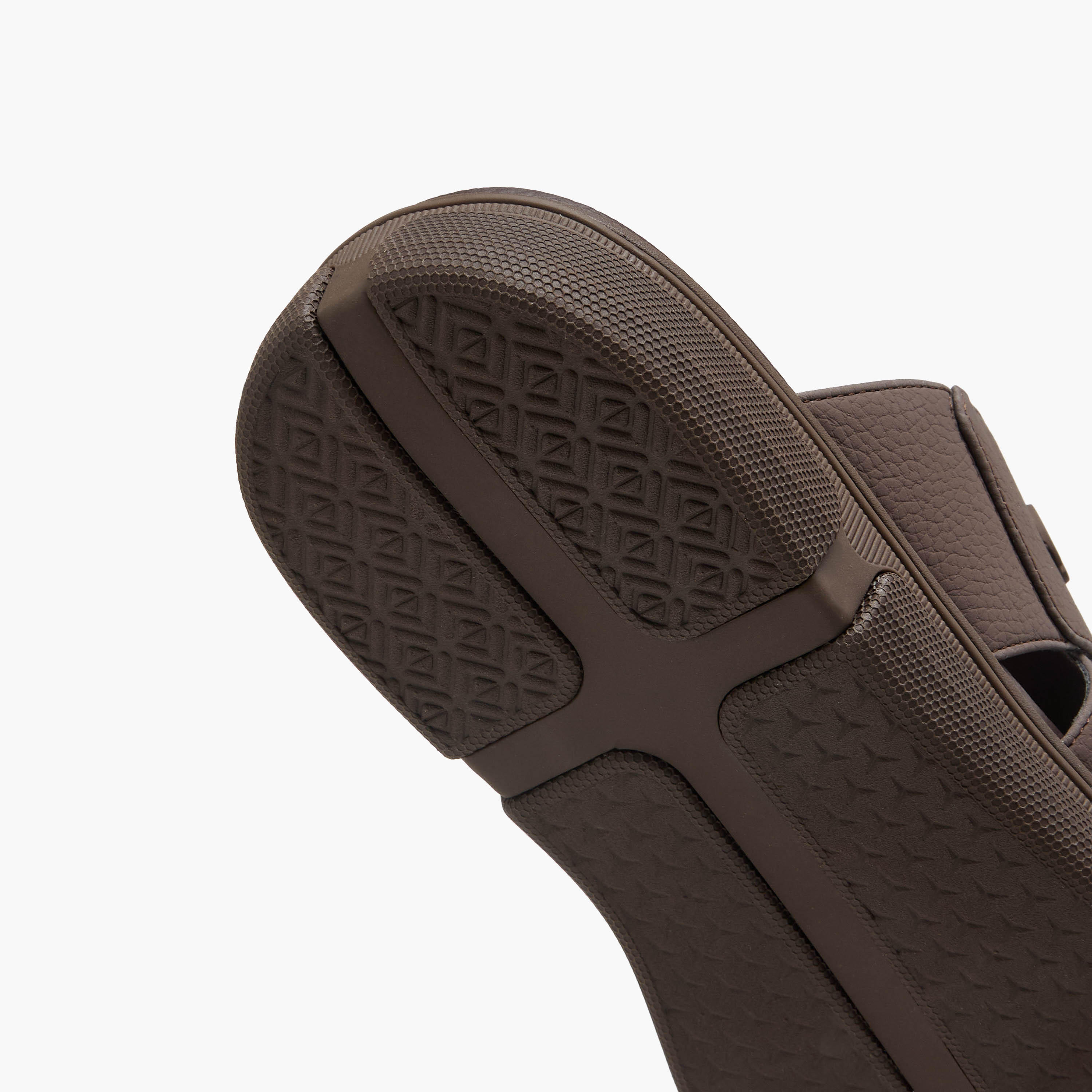 صندل مريح بأحزمة متقاطعة للرجال من لو كونفورت-men-shoes-sandals-image-6
