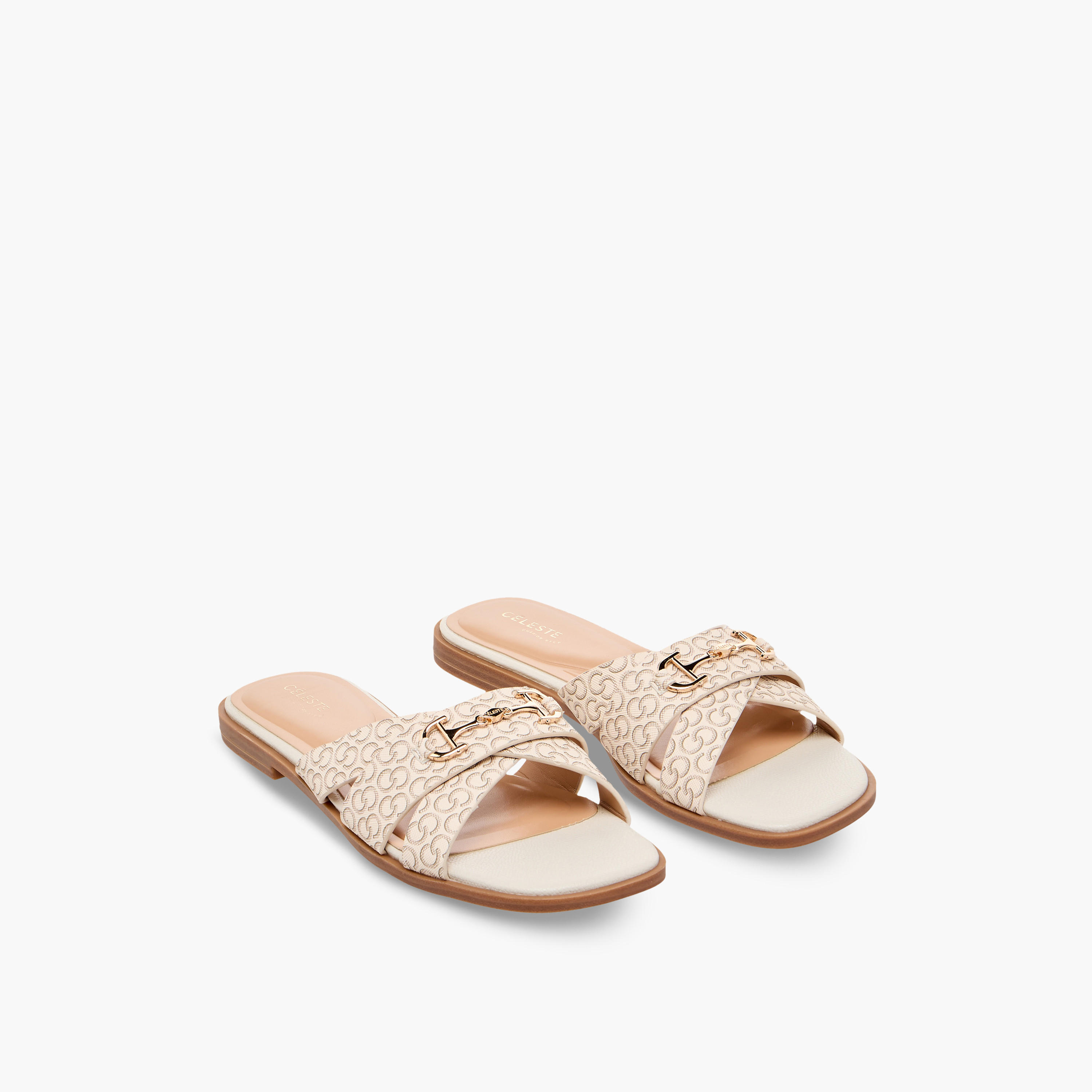 صندل نسائي بطبعات و حزام متقاطع من سيليست-women-shoes-sandals-flats-image-1