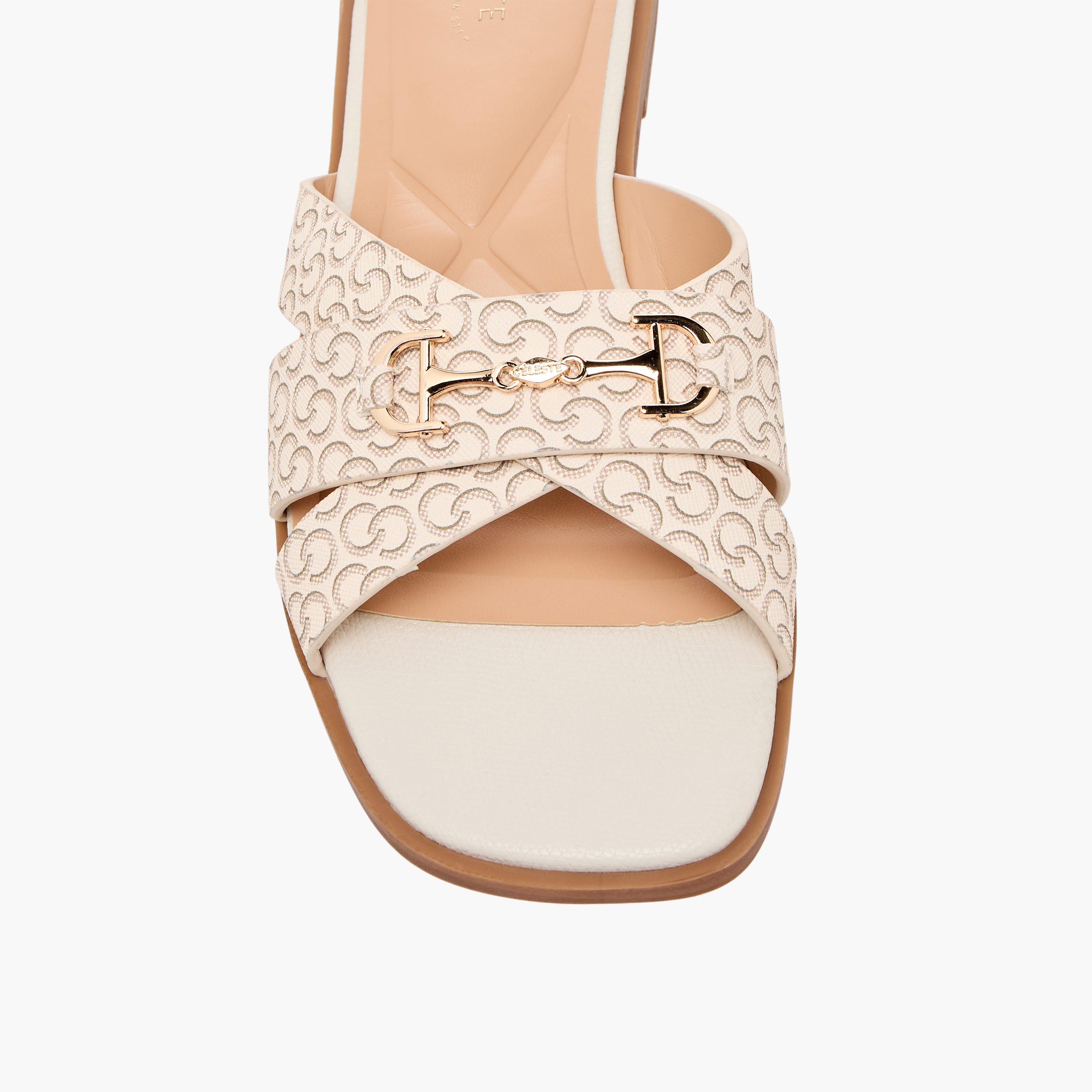 صندل نسائي بطبعات و حزام متقاطع من سيليست-women-shoes-sandals-flats-image-7