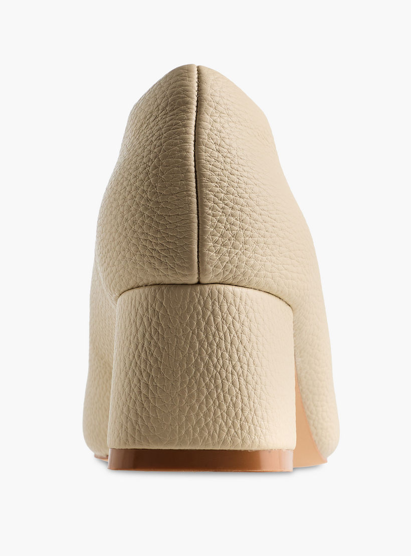 حذاء بومب بكعب سميك للنساء من سيليست-women-shoes-sandals-heeled-image-7