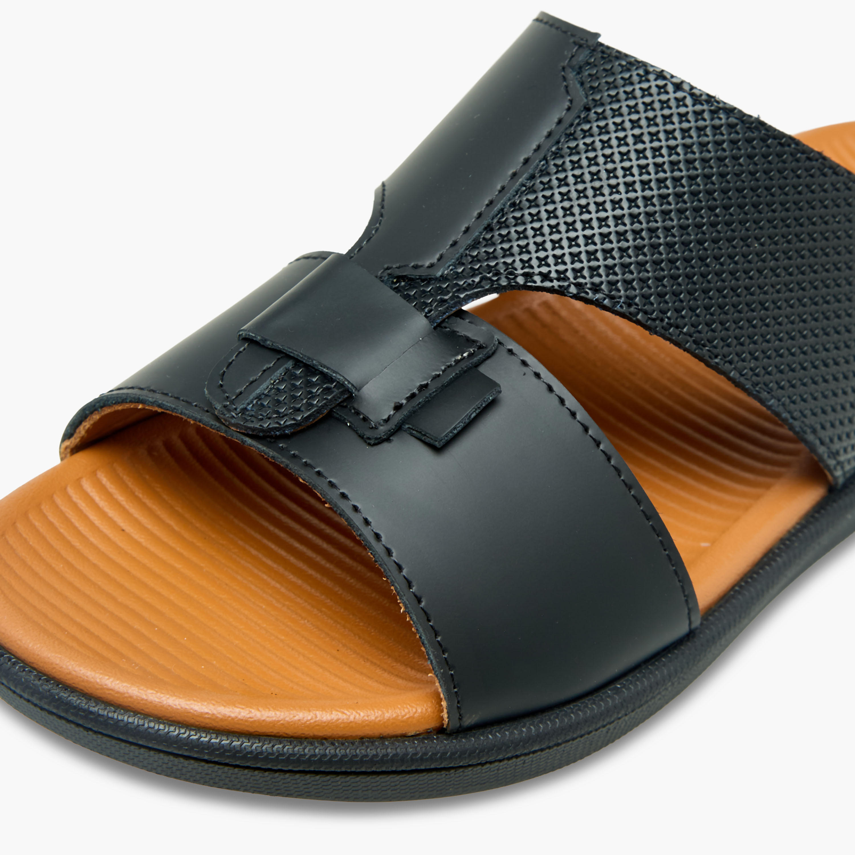 صندل عربي جلد سهل الارتداء للأولاد من لو كونفورت-boys-shoes-sandals-image-4