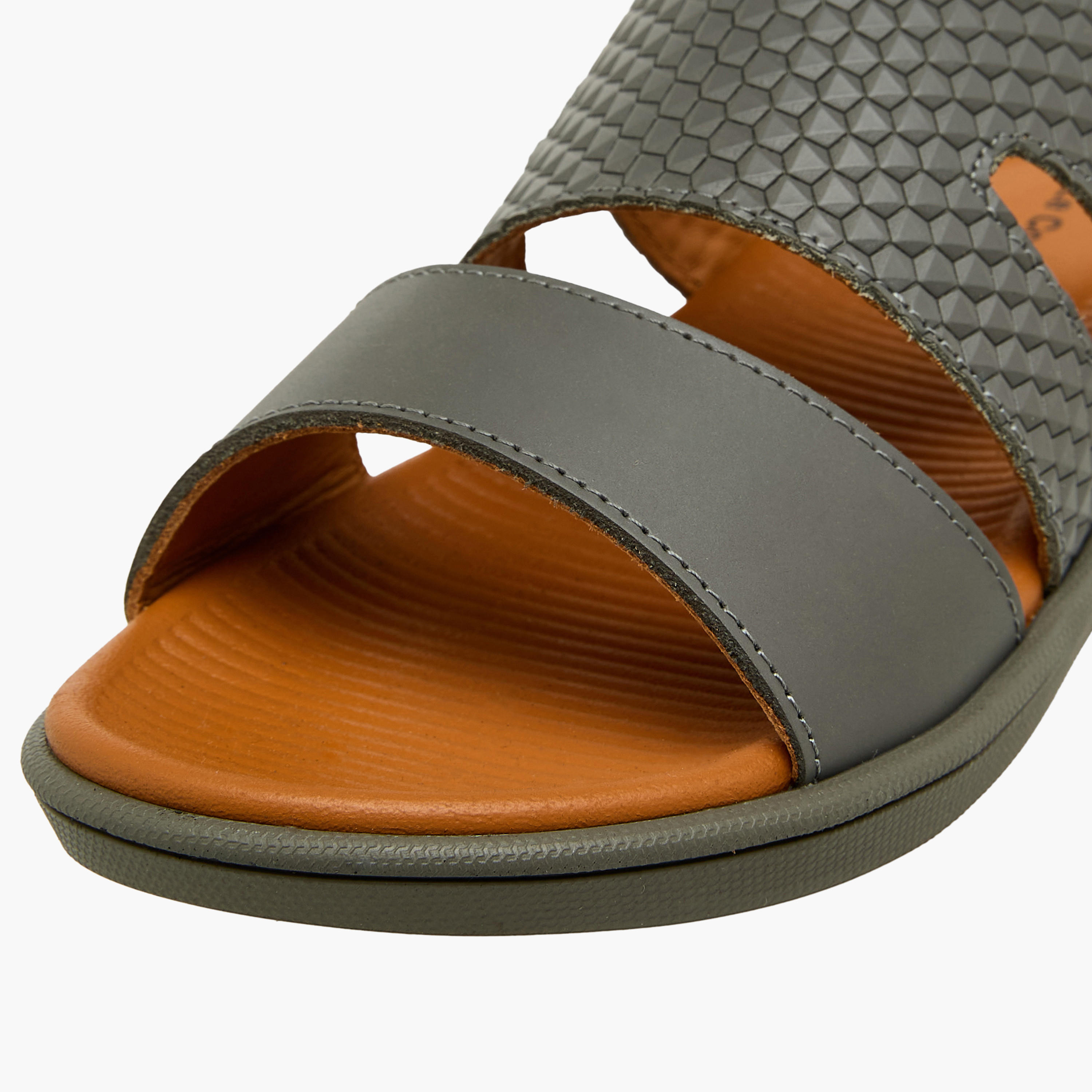 صندل عربي جلد سهل الارتداء للأولاد من لو كونفورت-boys-shoes-sandals-image-4