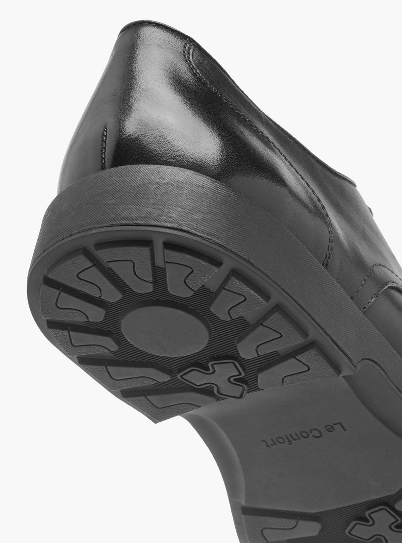Le Confort Textured Leather Air Tech Derby Shoes with Lace-Up Closure-men-shoes-formalshoes-image-5