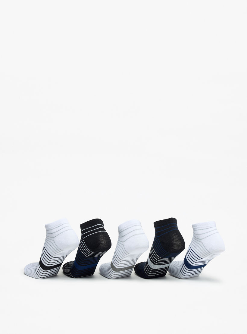 طقم جوارب مخططة 5 أزواج بطول الكاحل من جلو-men-socks-image-3