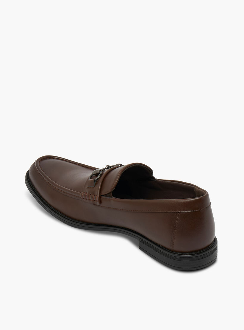 حذاء سهل الارتداء بزينة معدنية للرجال من إل بي إل من شو إكسبرس-men-shoes-formalshoes-image-5
