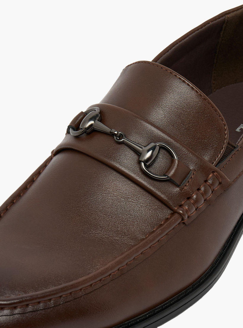حذاء سهل الارتداء بزينة معدنية للرجال من إل بي إل من شو إكسبرس-men-shoes-formalshoes-image-7