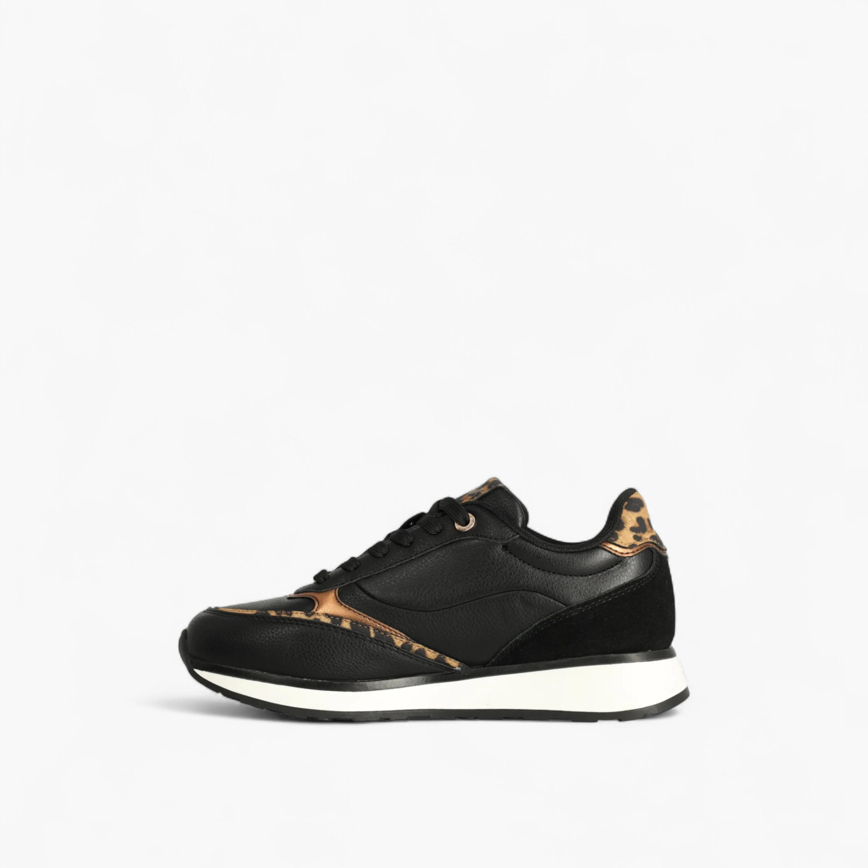 حذاء سنيكرز متعدد التصاميم برباط إغلاق من ميكس-women-shoes-sneakers-image-3