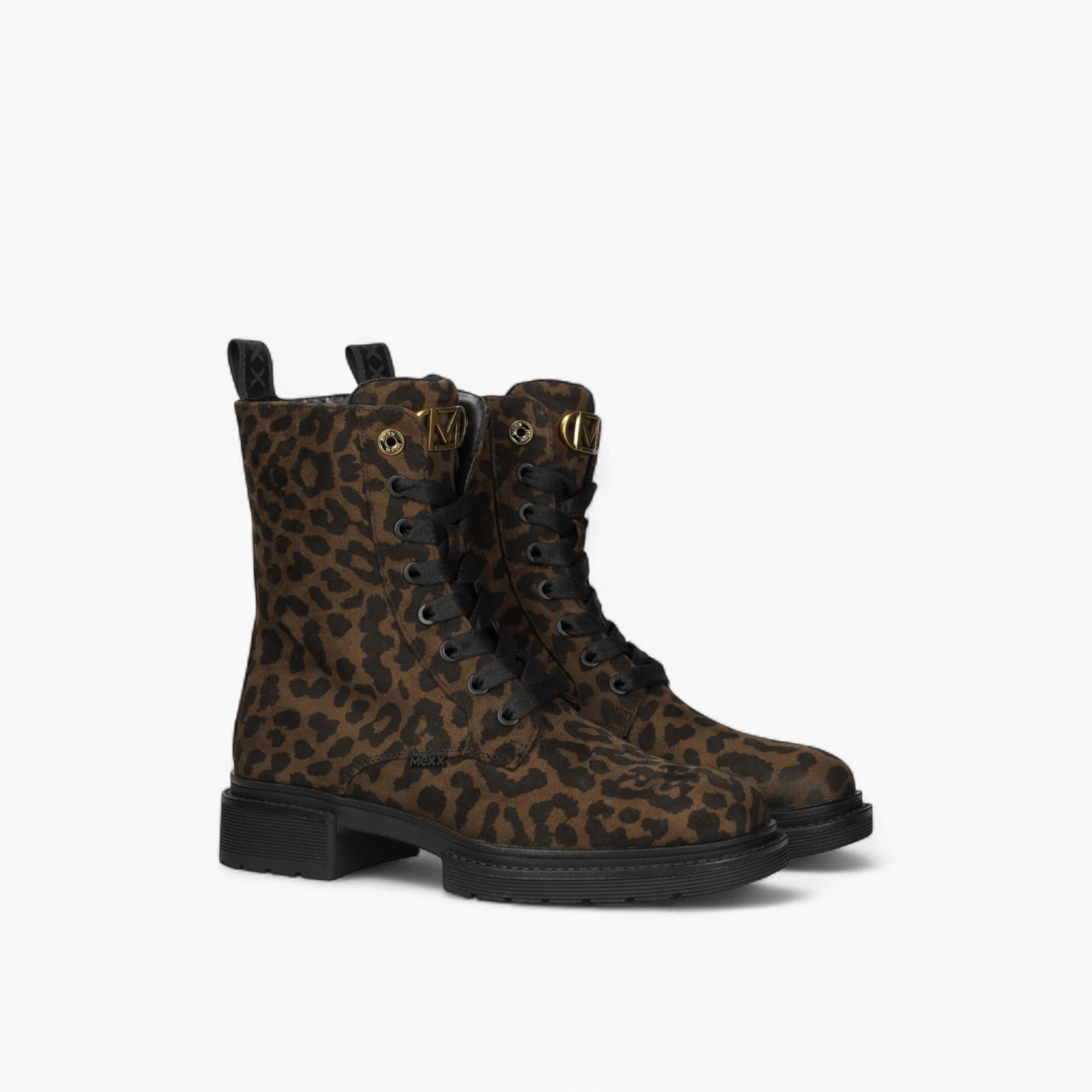 بوت طول الكاحل برباط وطبعات حيوانات من مكس-women-shoes-boots-image-1