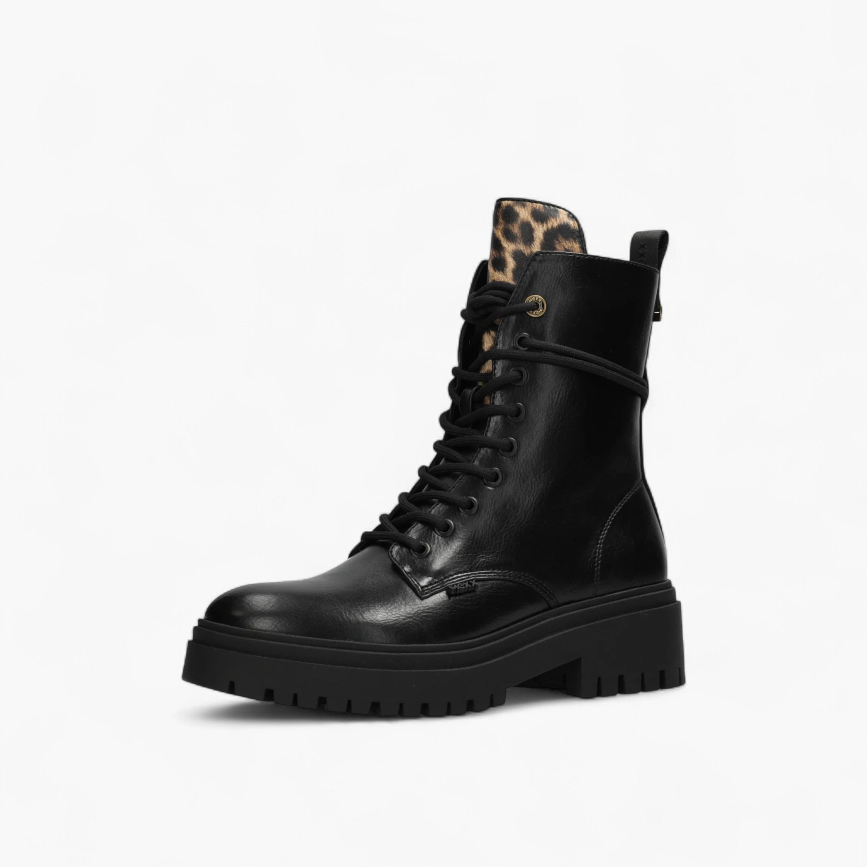 بوت طول الكاحل برباط وطبعات حيوانات من مكس-women-shoes-boots-image-7