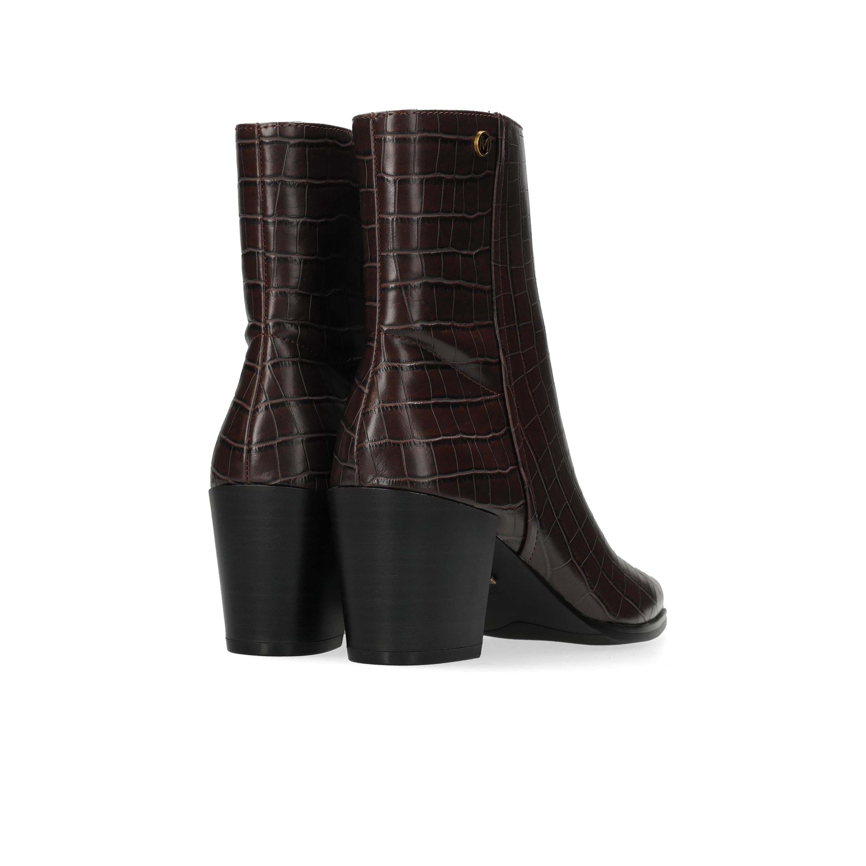 بوت بارز الملمس بطول الكاحل وبكعب عريض وسحاب إغلاق من ميكس-women-shoes-boots-image-3