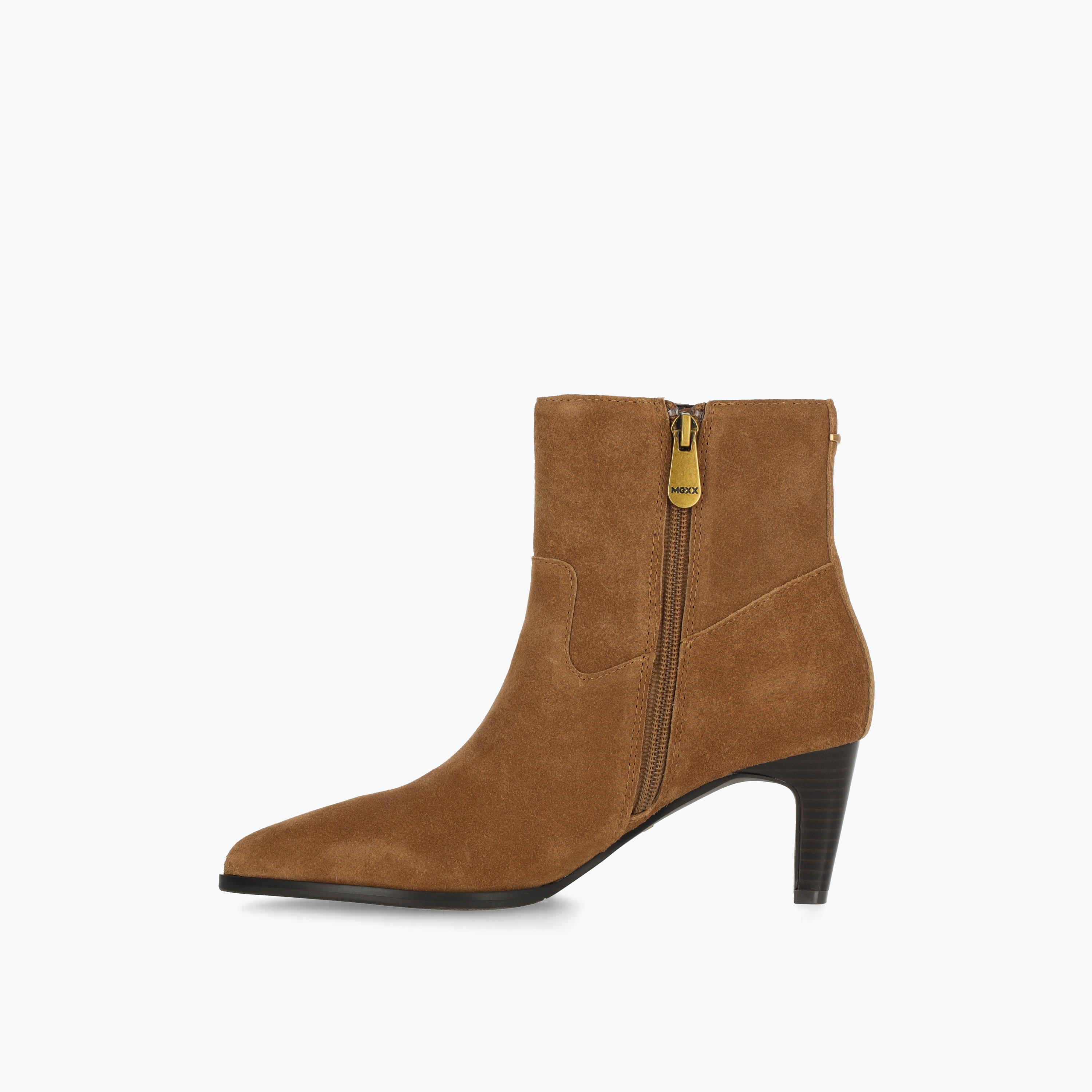 بوت بكاحل للنساء بكعب عريض وملمس بارز من مكس-women-shoes-boots-image-4