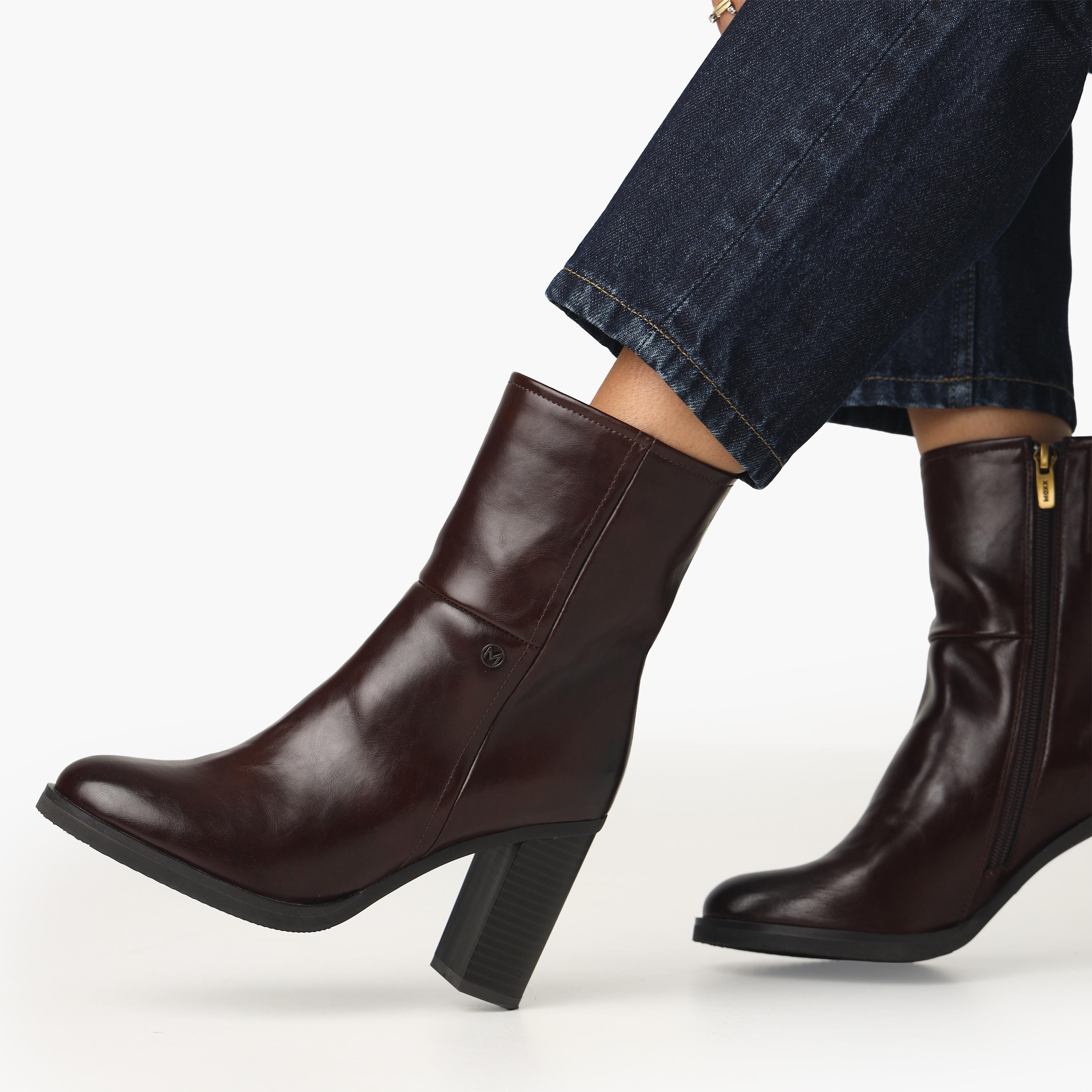 بوت للكاحل بكعب عريض أنيشا للنساء من ميكس-women-shoes-boots-image-7
