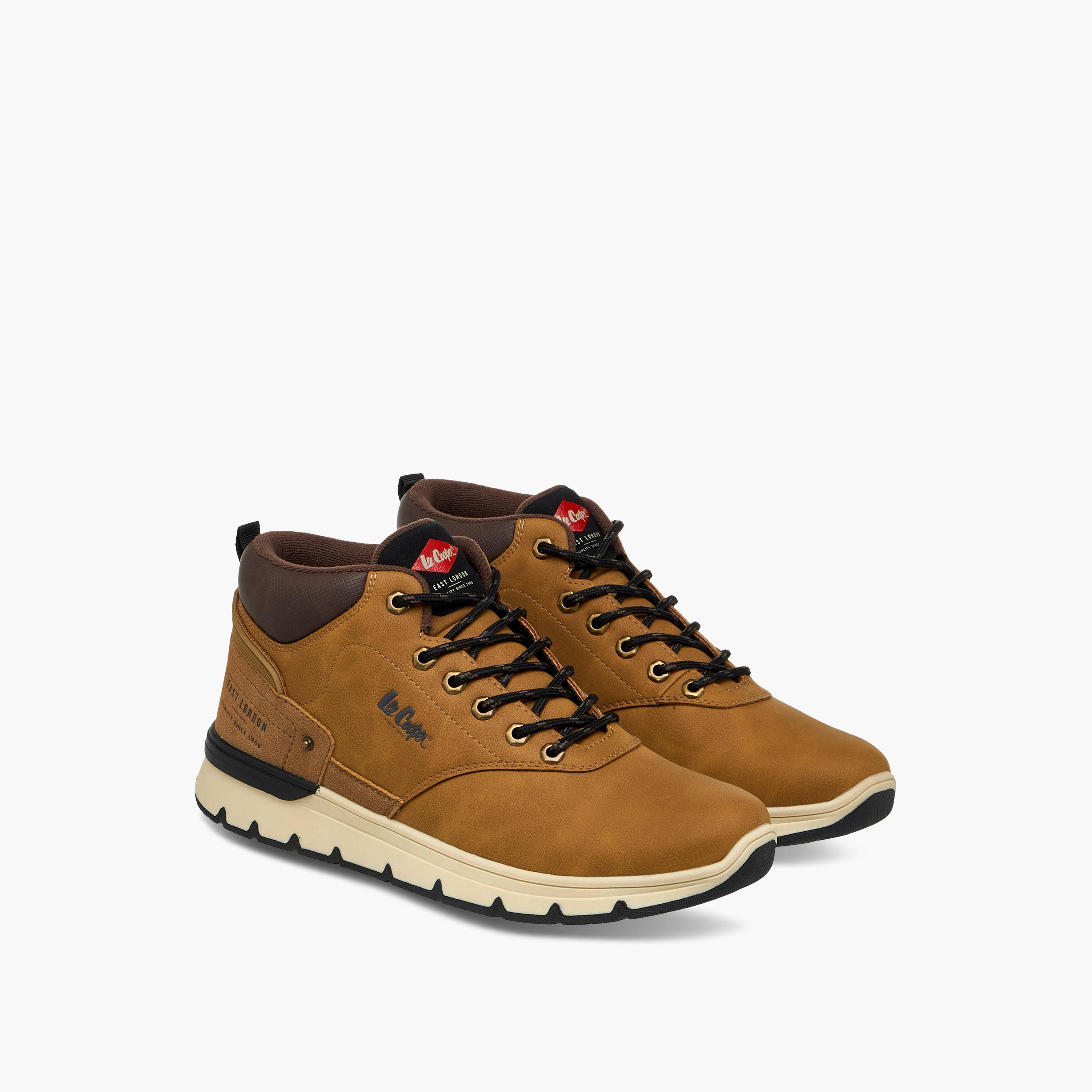 بوت تشوكا بألواح ورباط إغلاق للرجال من لي كوبر-men-shoes-boots-image-1