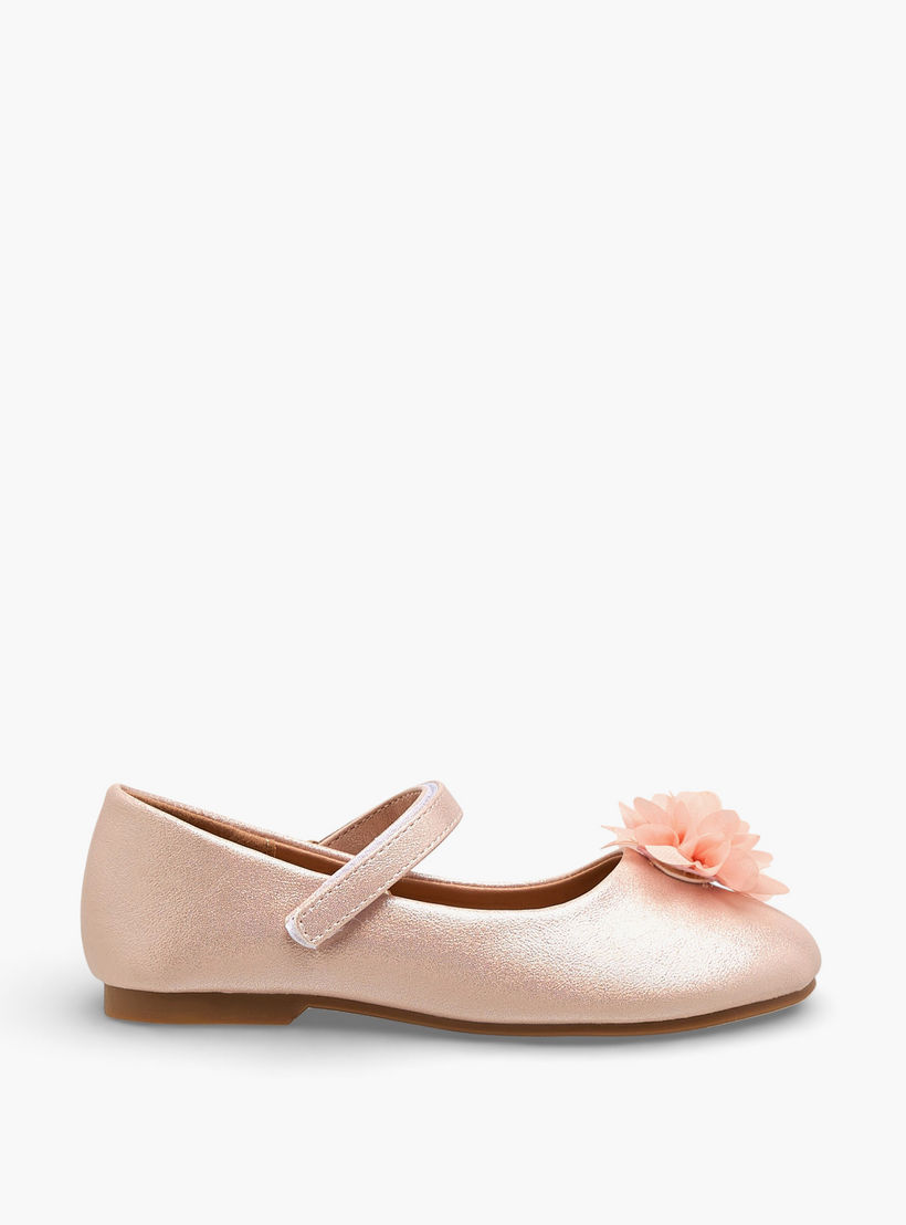 حذاء ماري جين مزين بزهور للبنات من فلورا بيلا-girls-shoes-maryjanes-image-3