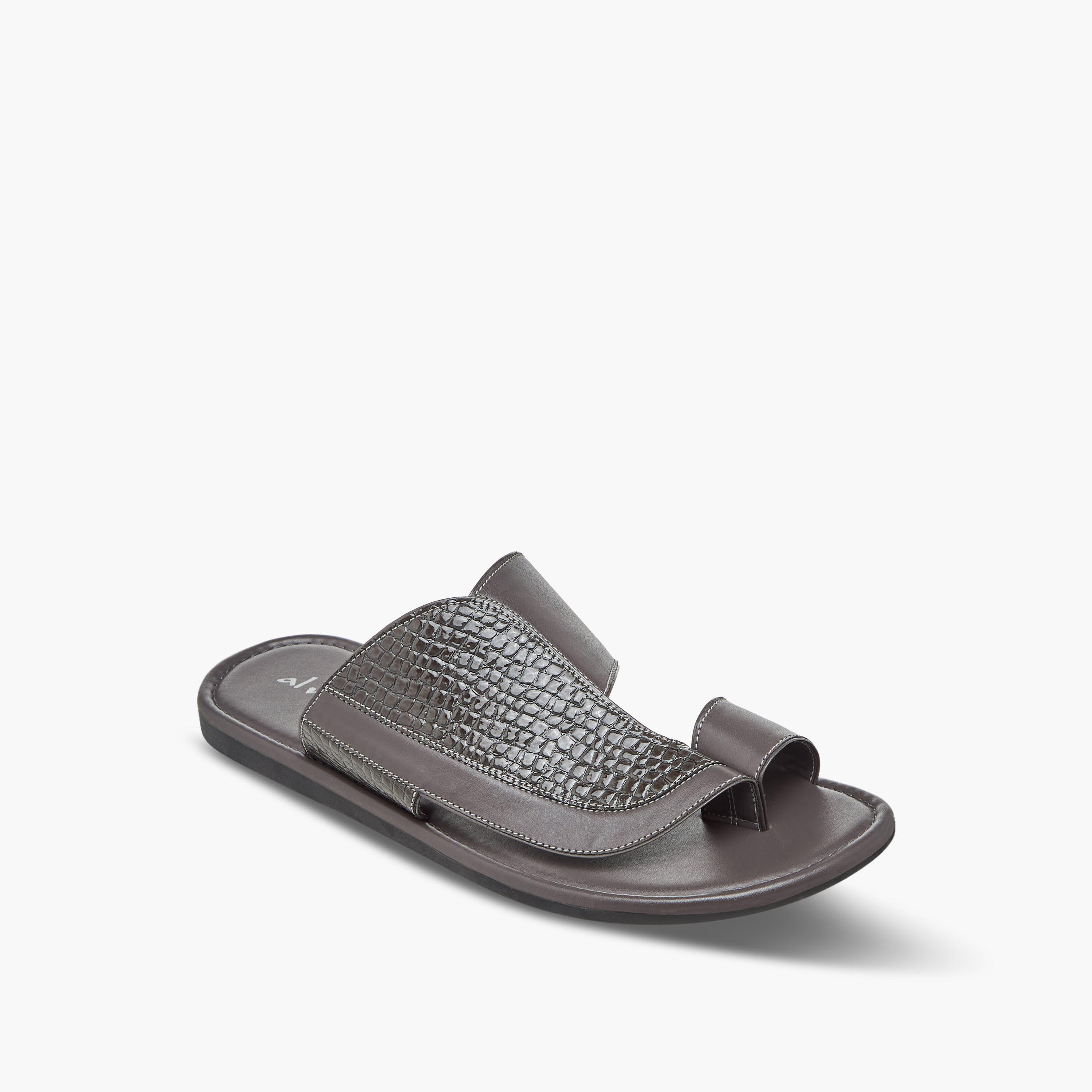صندل عربي بتفاصيل حلقة إصبع للرجال من الواحة-men-shoes-sandals-image-2