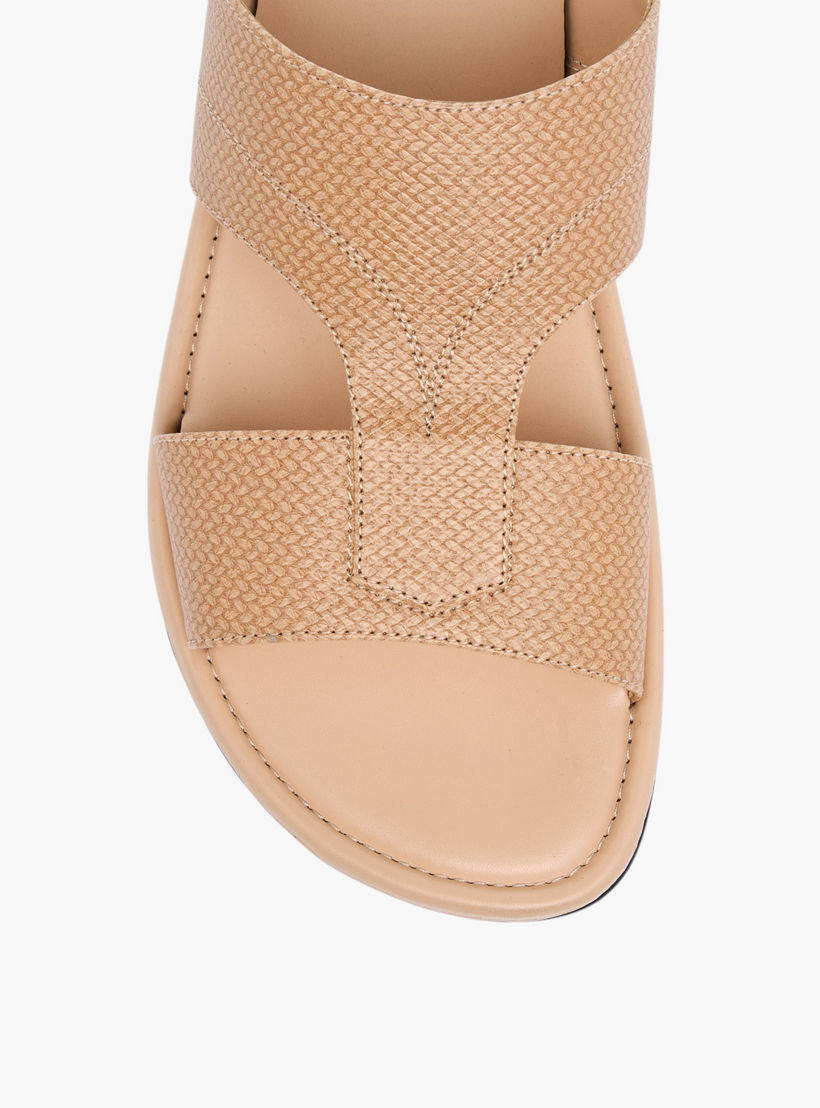 صندل عربي بارز الملمس سهل الارتداء من إل بي إل من شو إكسبرس-men-shoes-sandals-image-3