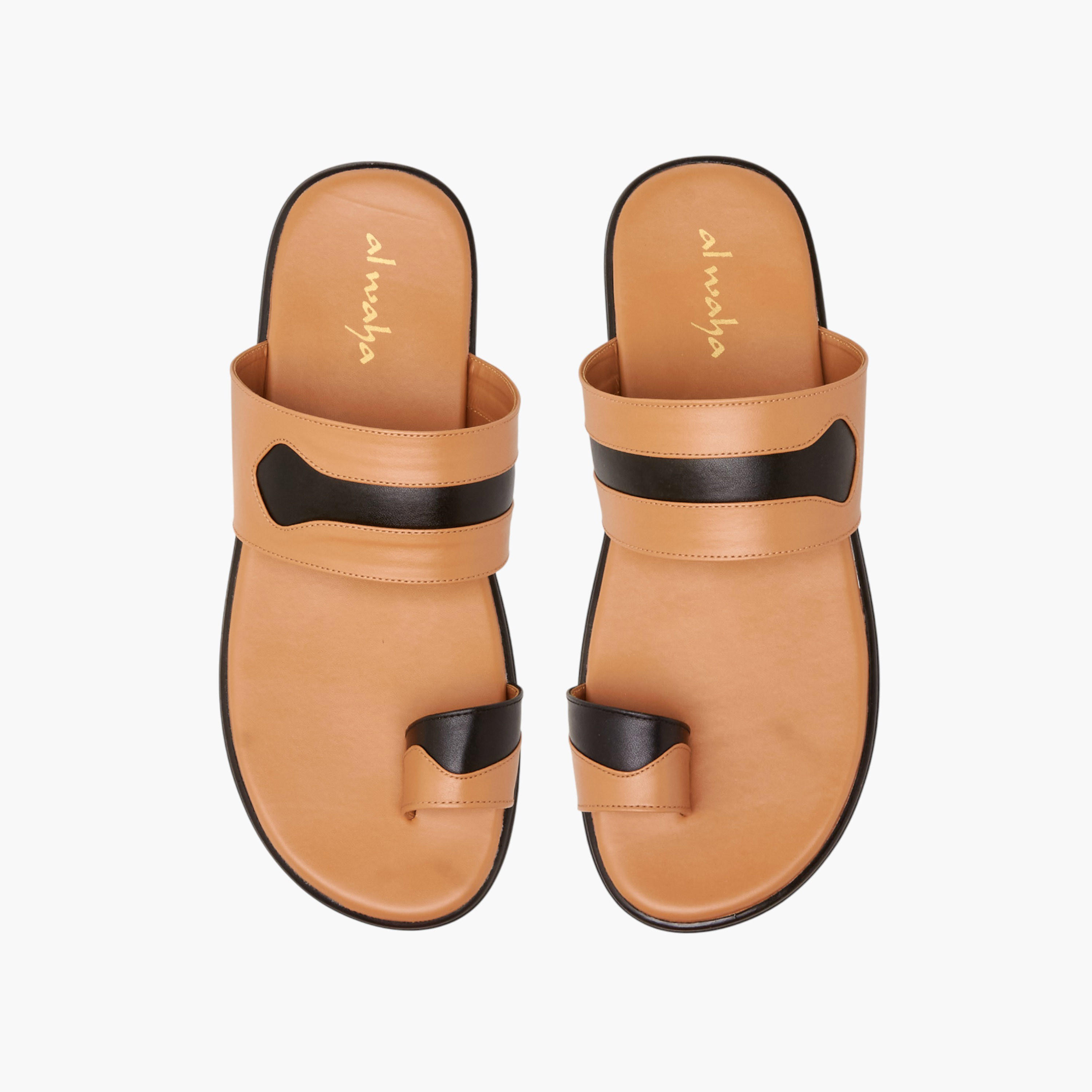 صندل عربي بتفاصيل حلقة إصبع وبقوالب ملونة للرجال من الواحة-men-shoes-sandals-image-1