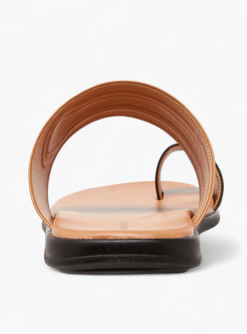 صندل عربي بتفاصيل حلقة إصبع وبقوالب ملونة للرجال من الواحة-men-shoes-sandals-image-5