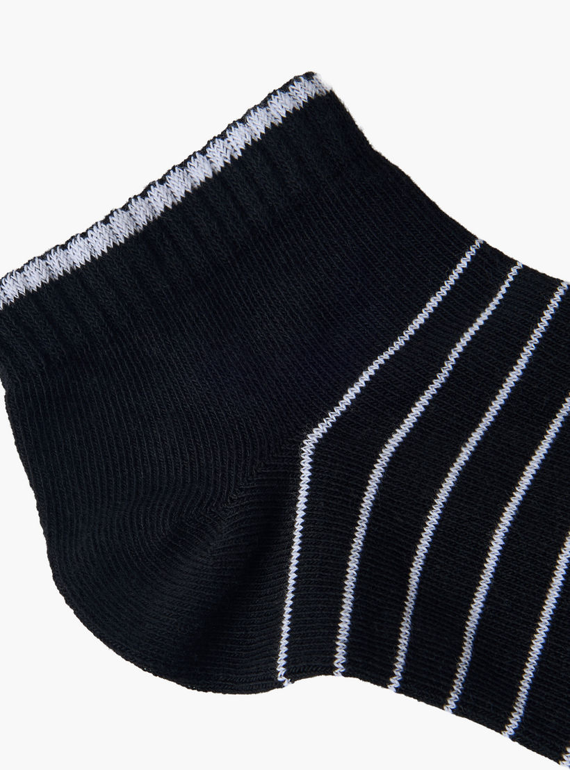 Celeste Pack of 7 Ankle Length Cotton Socks-women-socksandstockings-image-9