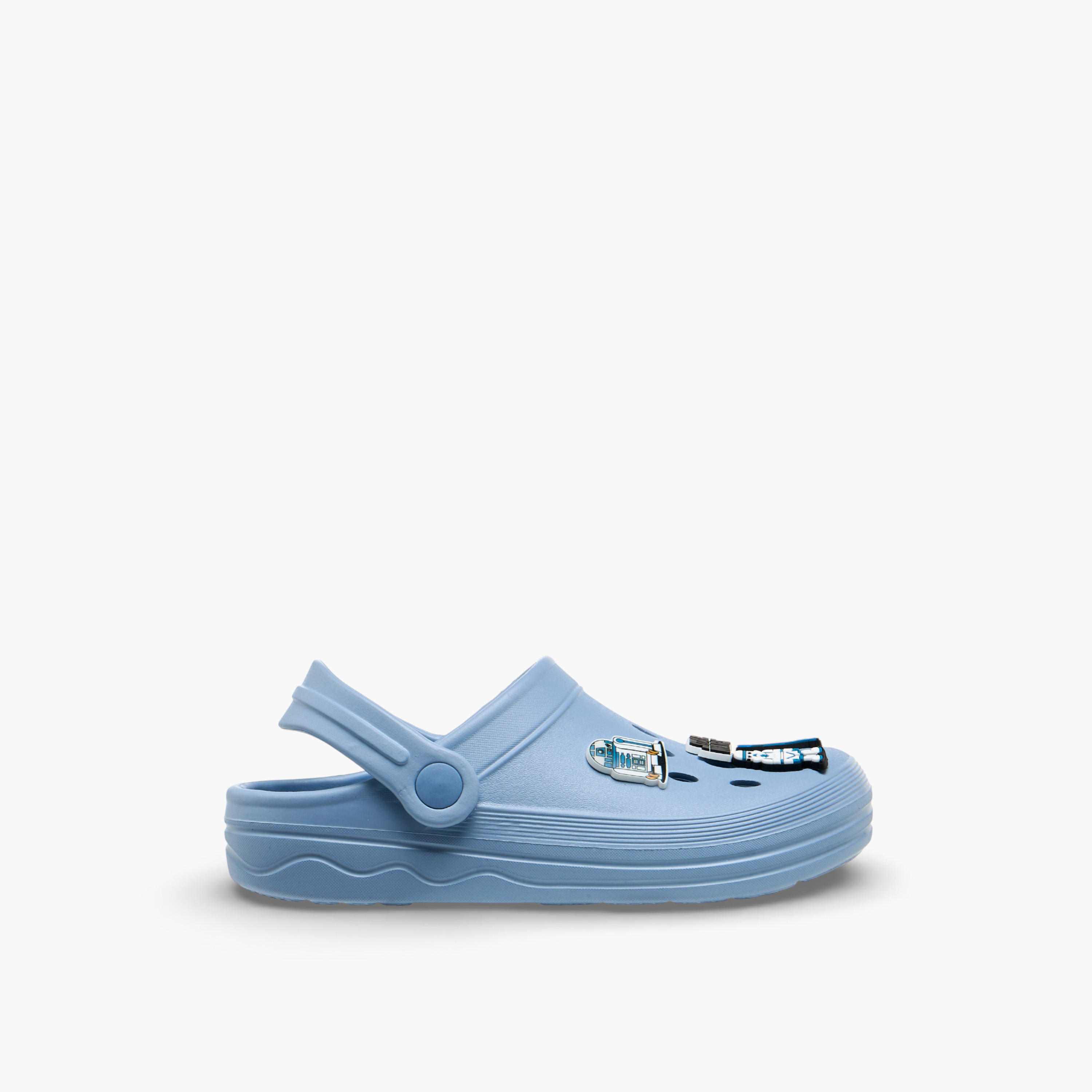 صندل خفيف بحزام خلفي وبزينة جيبيتز ستار وورز للأولاد من لوكاس فيلم-boys-shoes-flipflopsandslides-image-3
