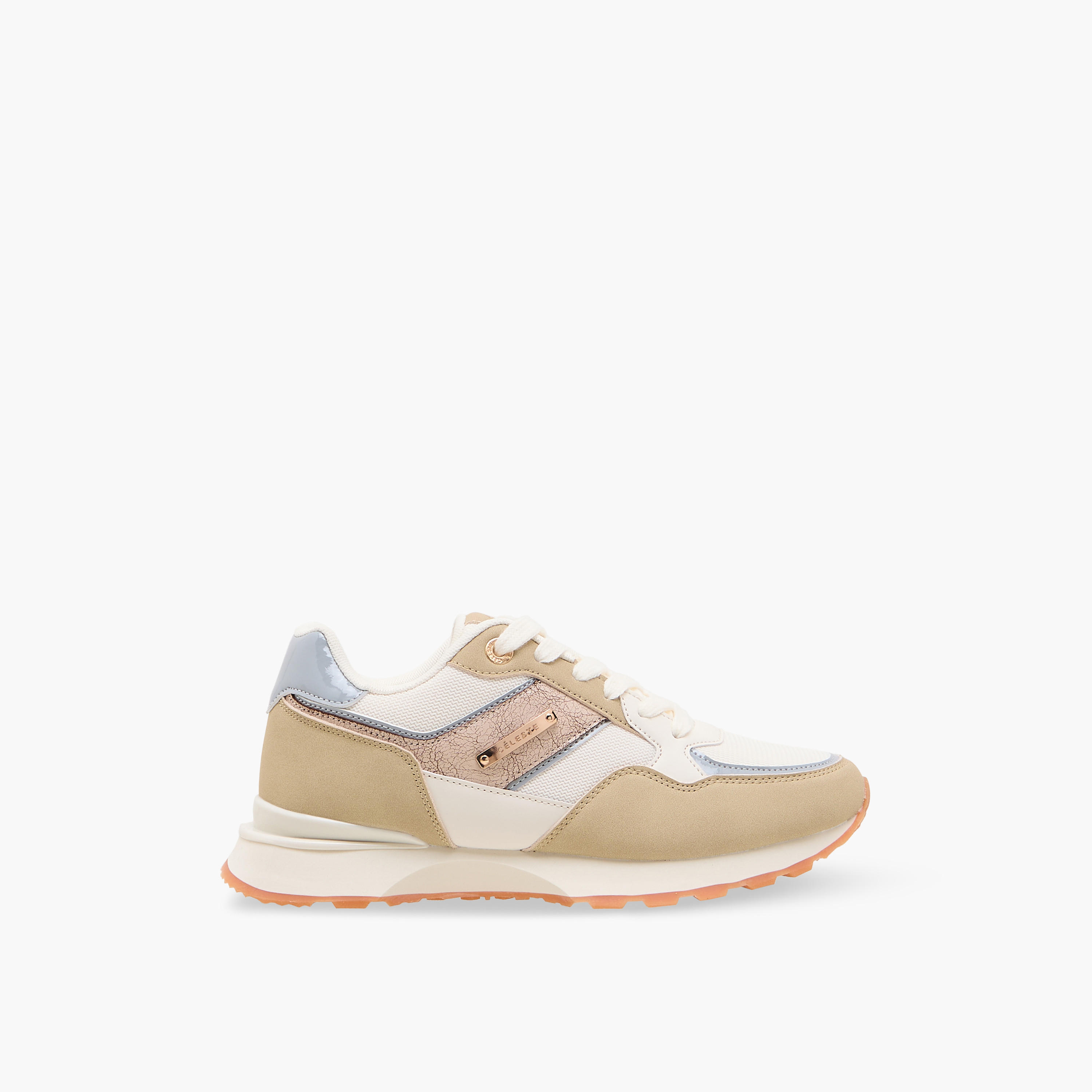 حذاء سنيكرز بألواح ورباط إغلاق للنساء من سيليست-women-shoes-sneakers-image-3