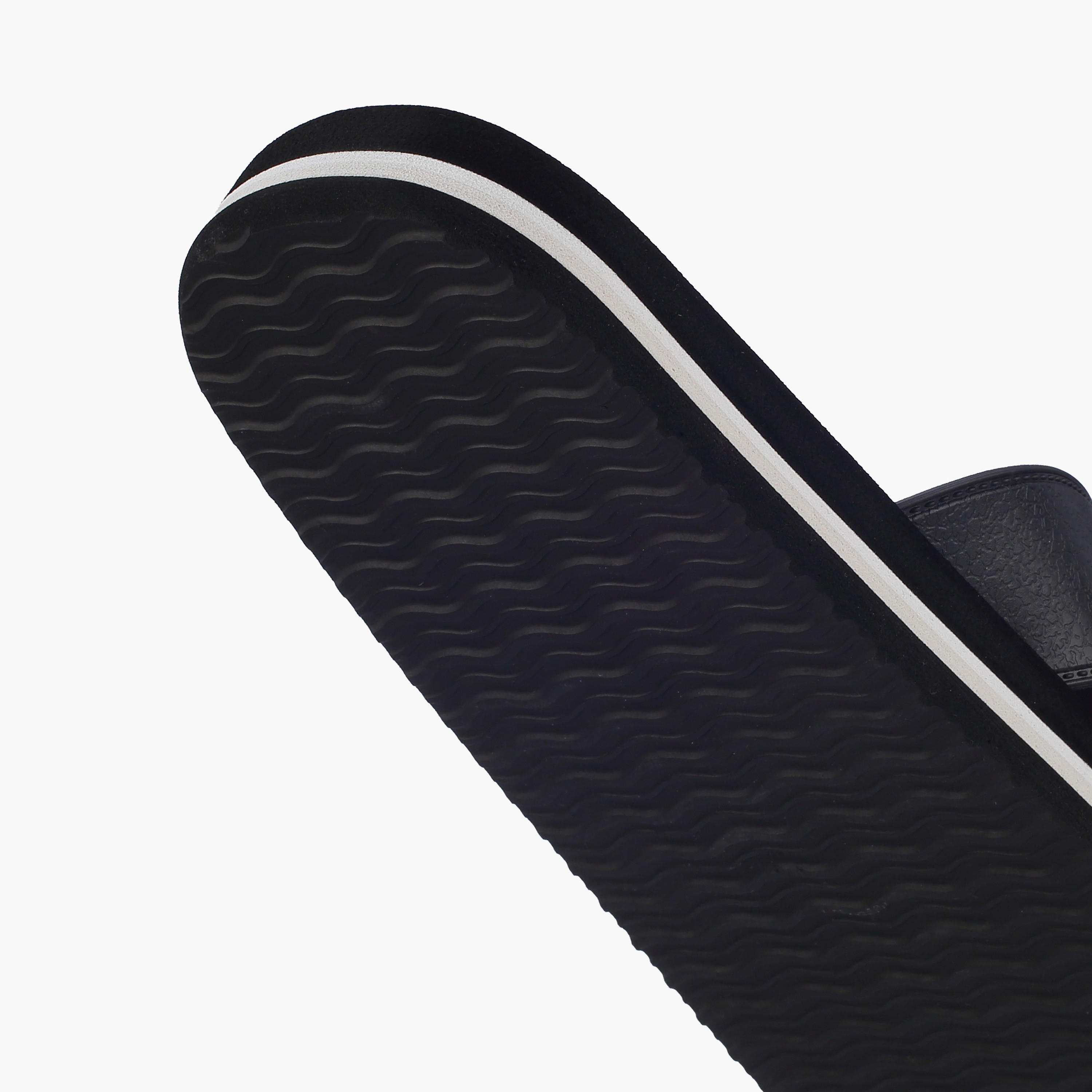 شبشب بإصبع سهل الارتداء للرجال من لي كوبر-men-shoes-flipflopsandslides-image-4