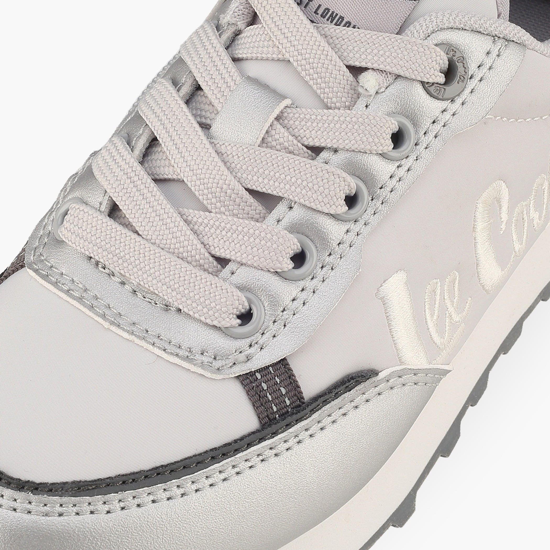 حذاء سنيكرز متعدد التصاميم بطول الكاحل ورباط إغلاق للبنات من لي كوبر-girls-shoes-sneakers-image-4