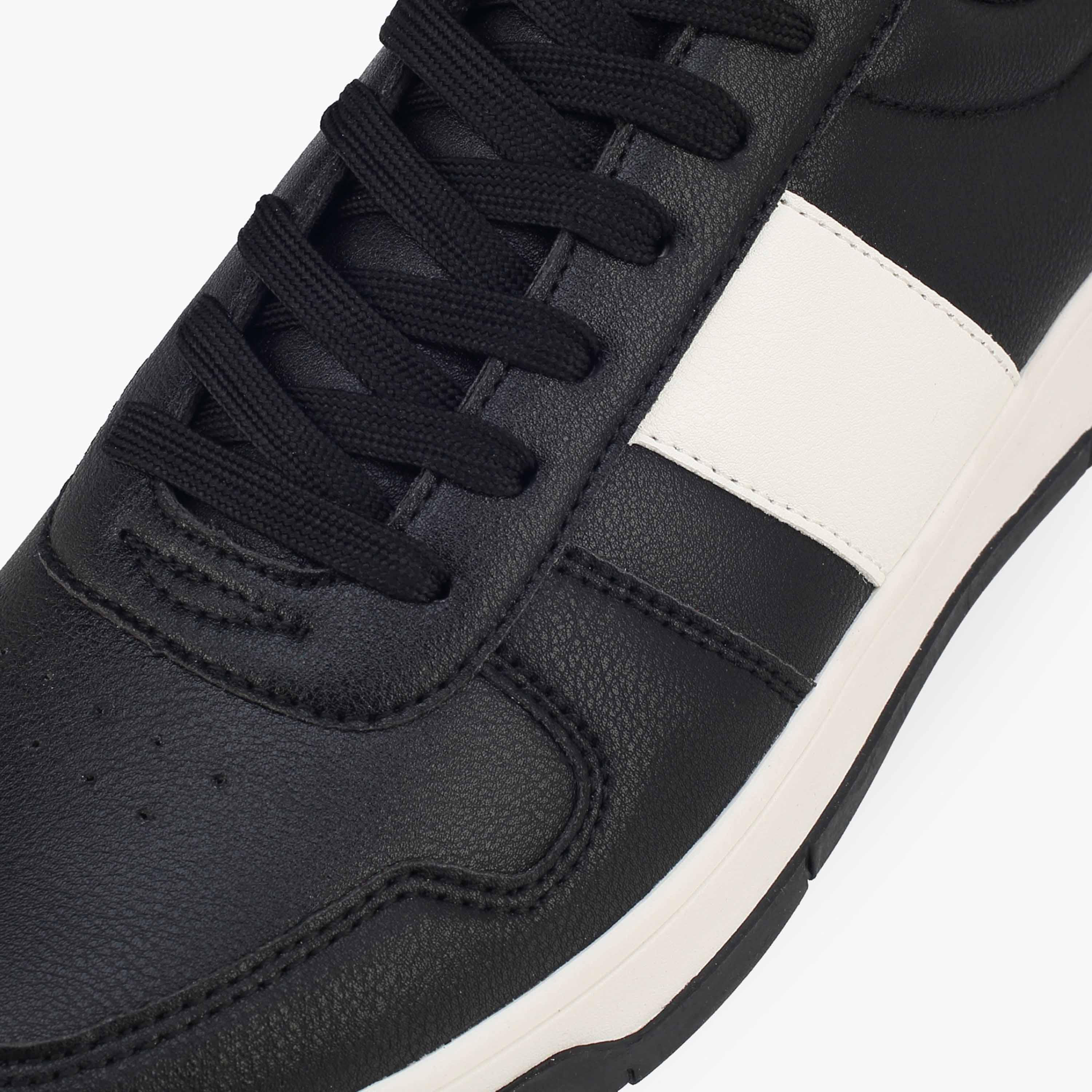 حذاء سنيكرز طول الكاحل برباط إغلاق للرجال من أل بي أل من شو إكسبريس-men-shoes-sneakers-image-4