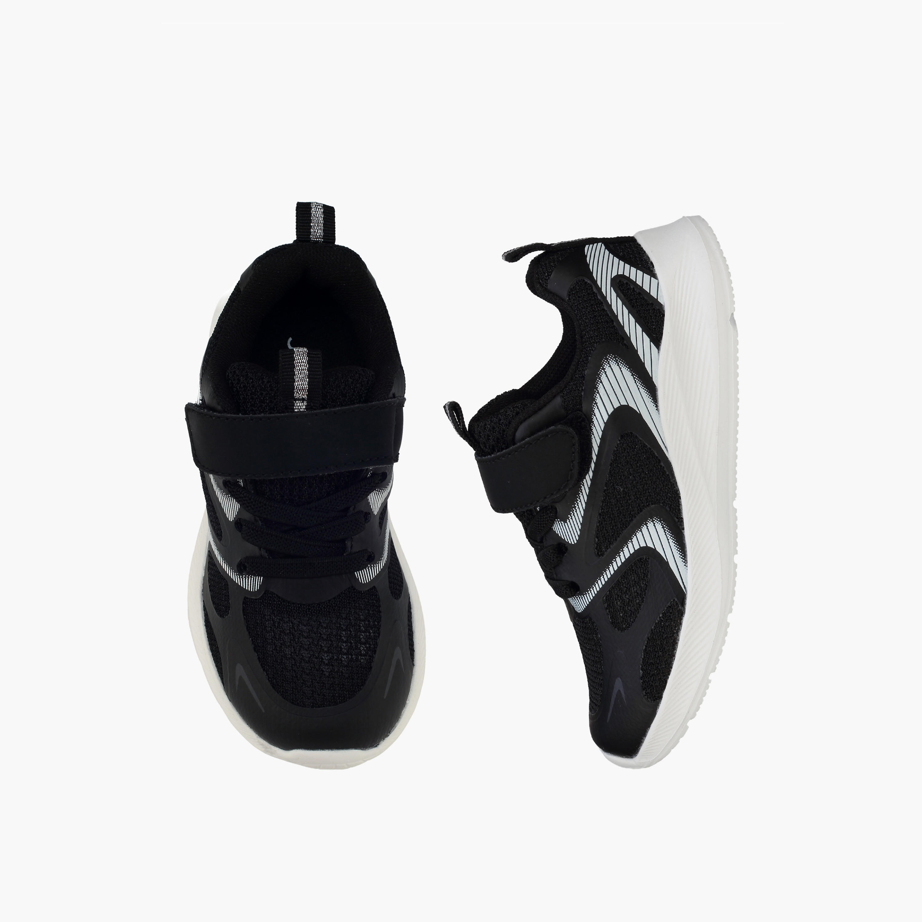 حذاء سنيكرز بشريط إغلاق لاصق للأولاد من جونيورز-boys-shoes-sneakers-image-1