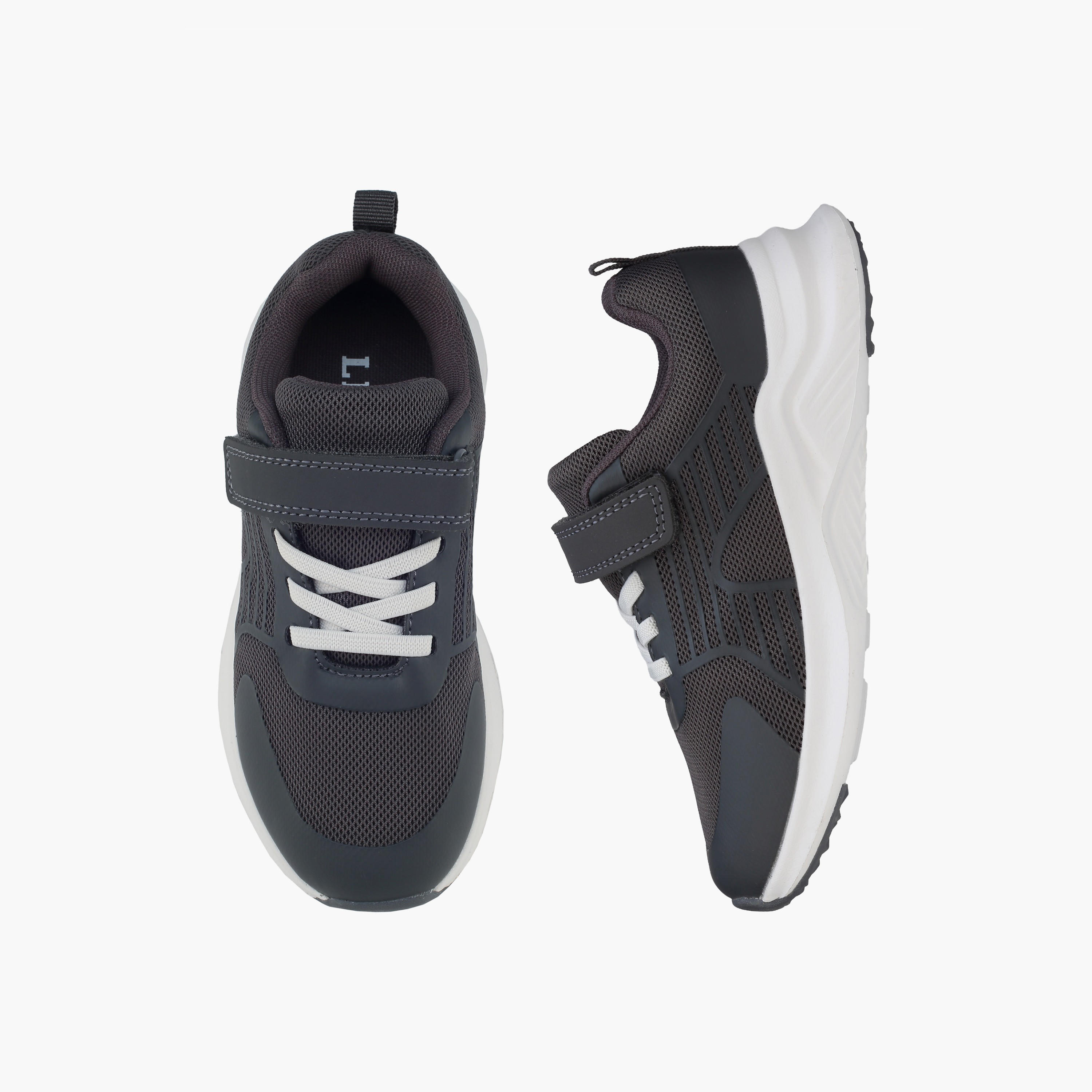حذاء سنيكرز بشريط إغلاق لاصق للأولاد من إل بي إل من شو إكسبريس-boys-shoes-sneakers-image-1