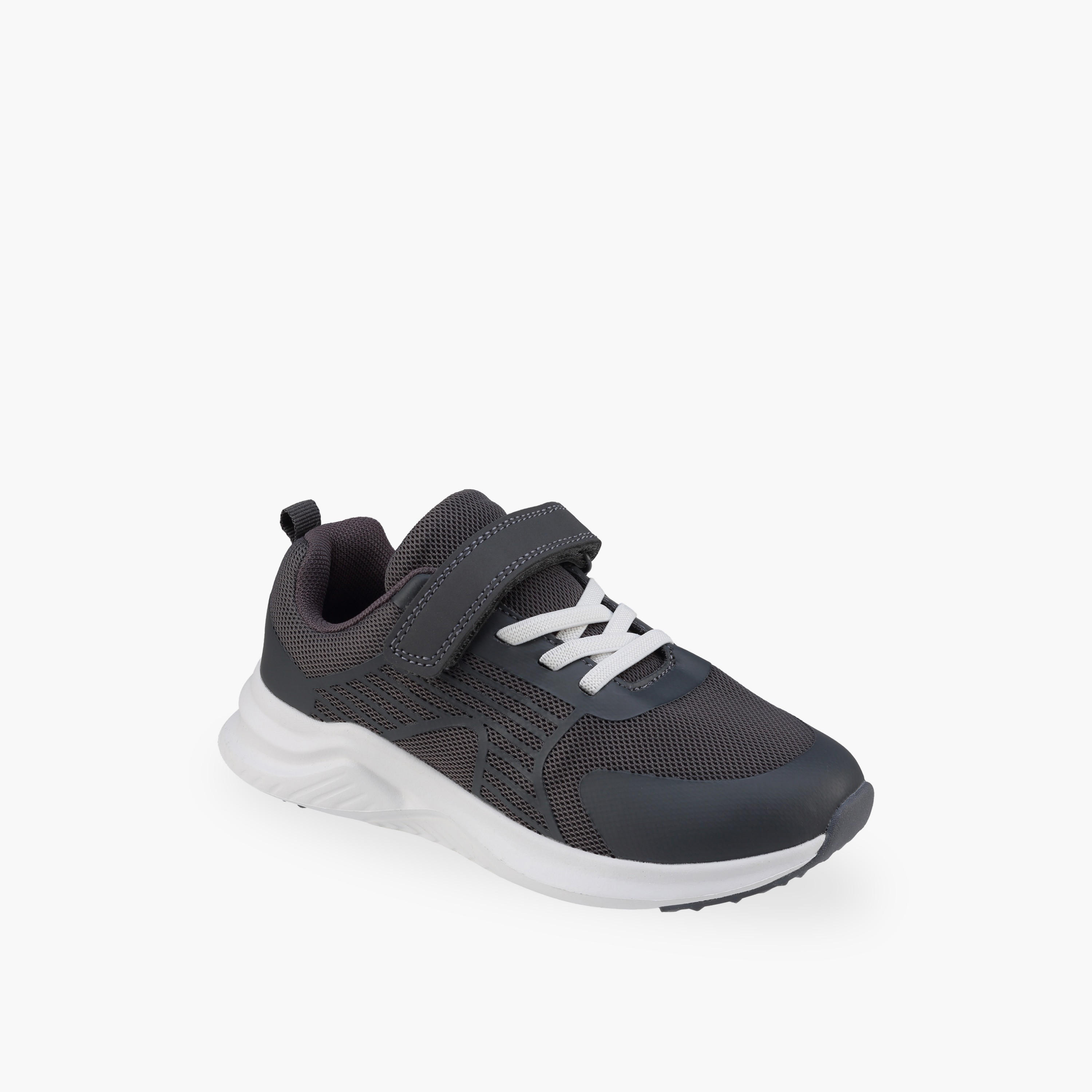 حذاء سنيكرز بشريط إغلاق لاصق للأولاد من إل بي إل من شو إكسبريس-boys-shoes-sneakers-image-2