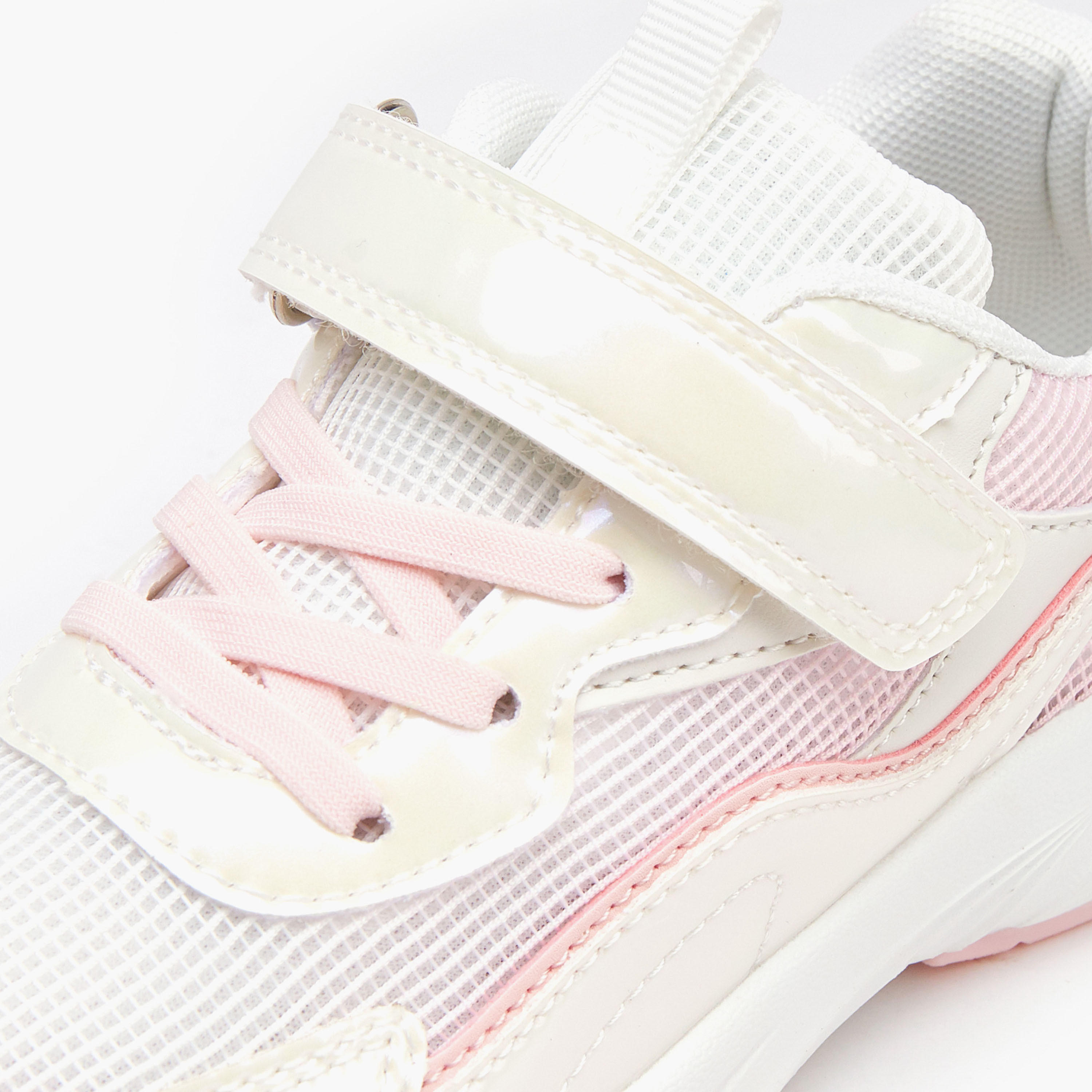 حذاء سنيكرز بشريط إغلاق لاصق للبنات من ليتل ميسي-girls-shoes-sneakers-image-4