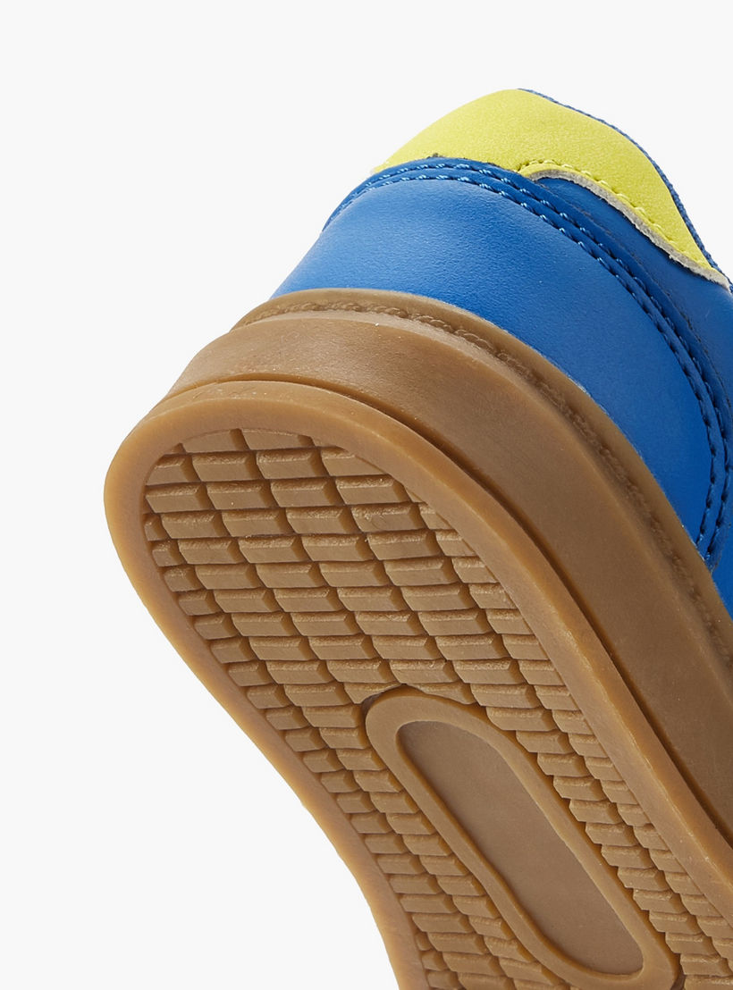 Juniors Boys Hook & Loop Sneakers-boys-shoes-sneakers-image-5