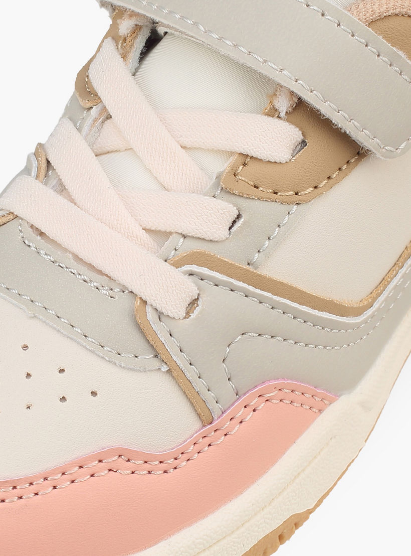 حذاء سنيكرز بشريط إغلاق لاصق للبنات من فلورا بيلا-girls-shoes-sneakers-image-4