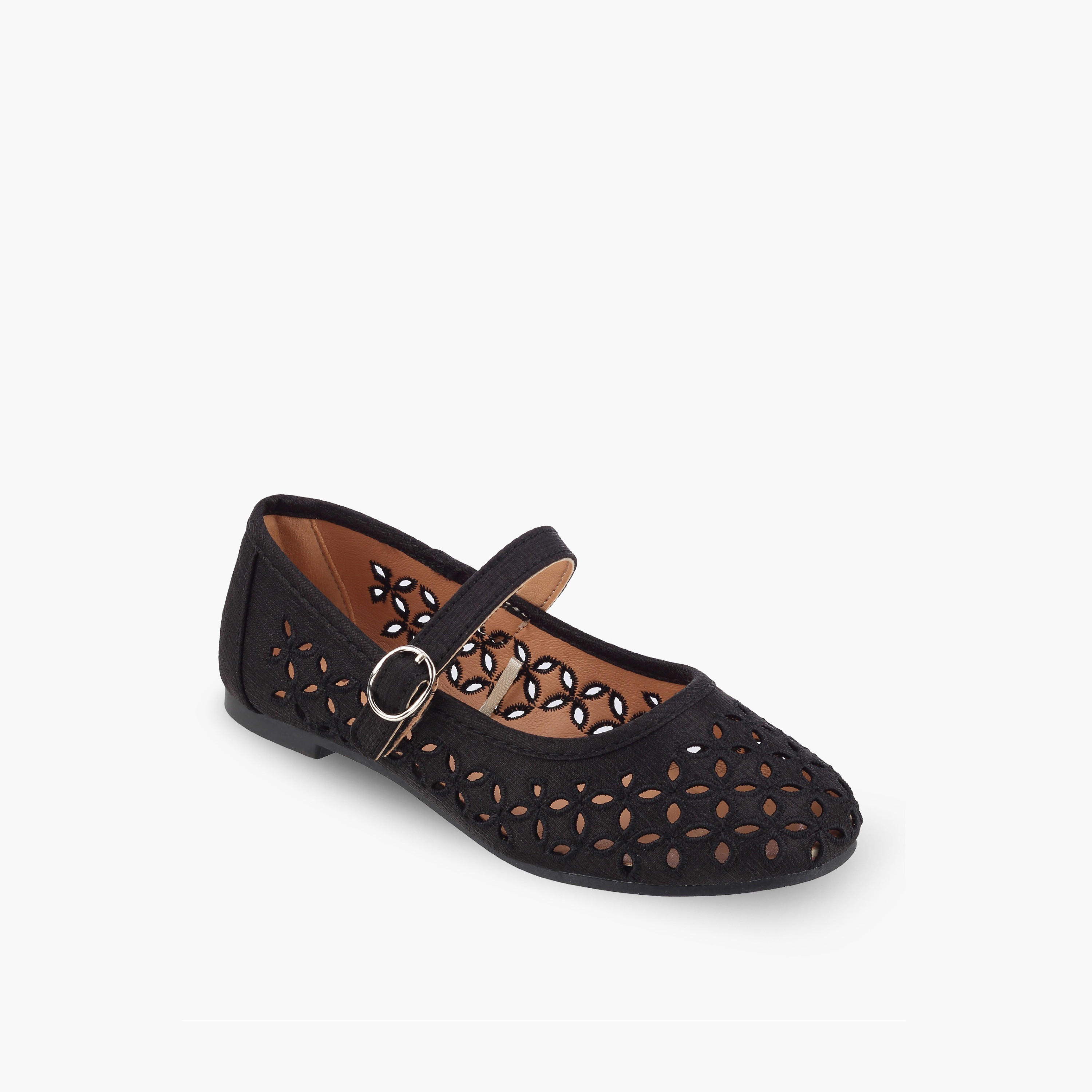 حذاء ماري بفتحات ليزر للبنات من ليتل ميسي-girls-shoes-maryjanes-image-2
