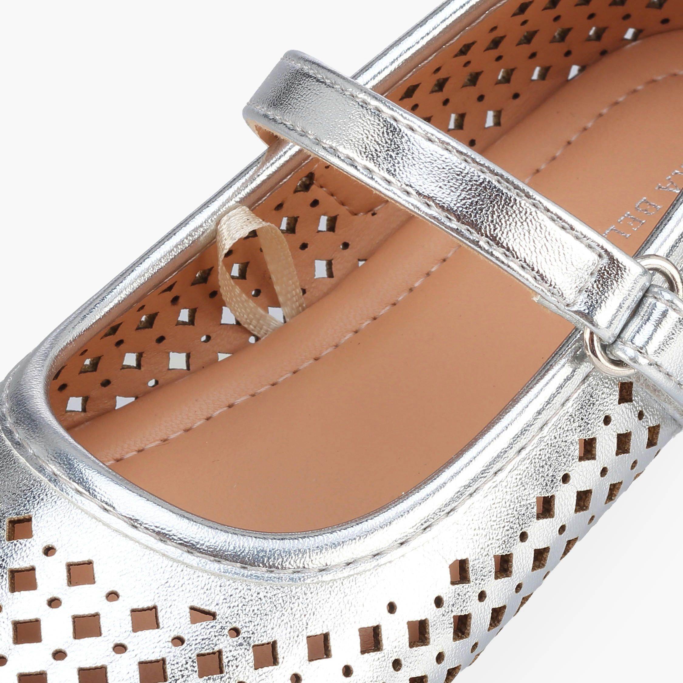حذاء ماري جين بشريط إغلاق لاصق للبنات من فلورا بيلا-girls-shoes-maryjanes-image-6