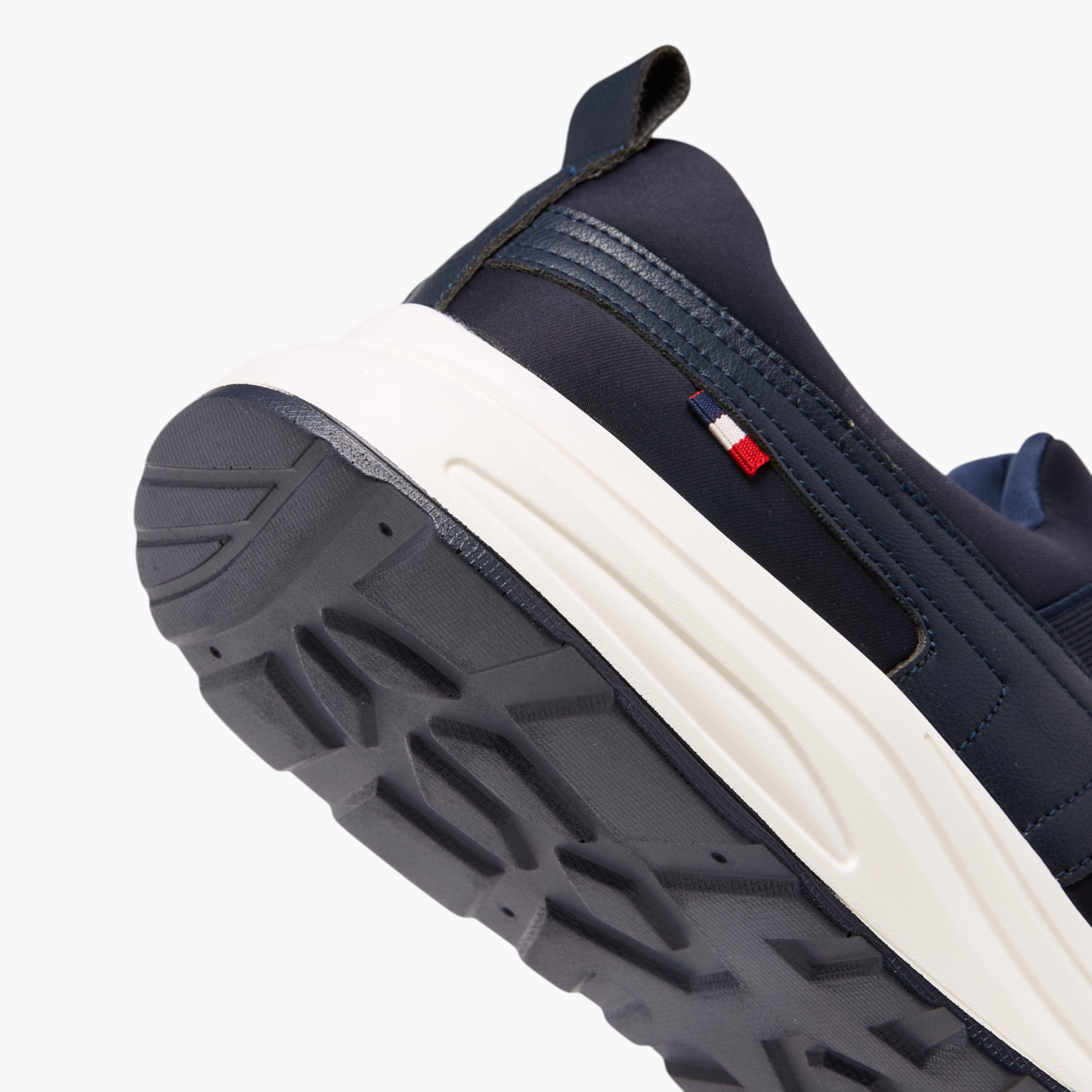 Lee Cooper Men Panelled Slip-On Sneakers-men-shoes-sneakers-image-5