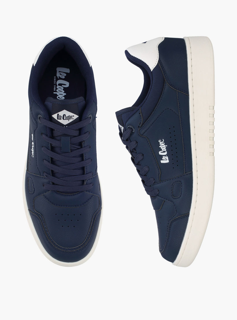 حذاء سنيكرز بطول الكاحل ورباط إغلاق للرجال من لي كوبر-men-shoes-sneakers-image-1