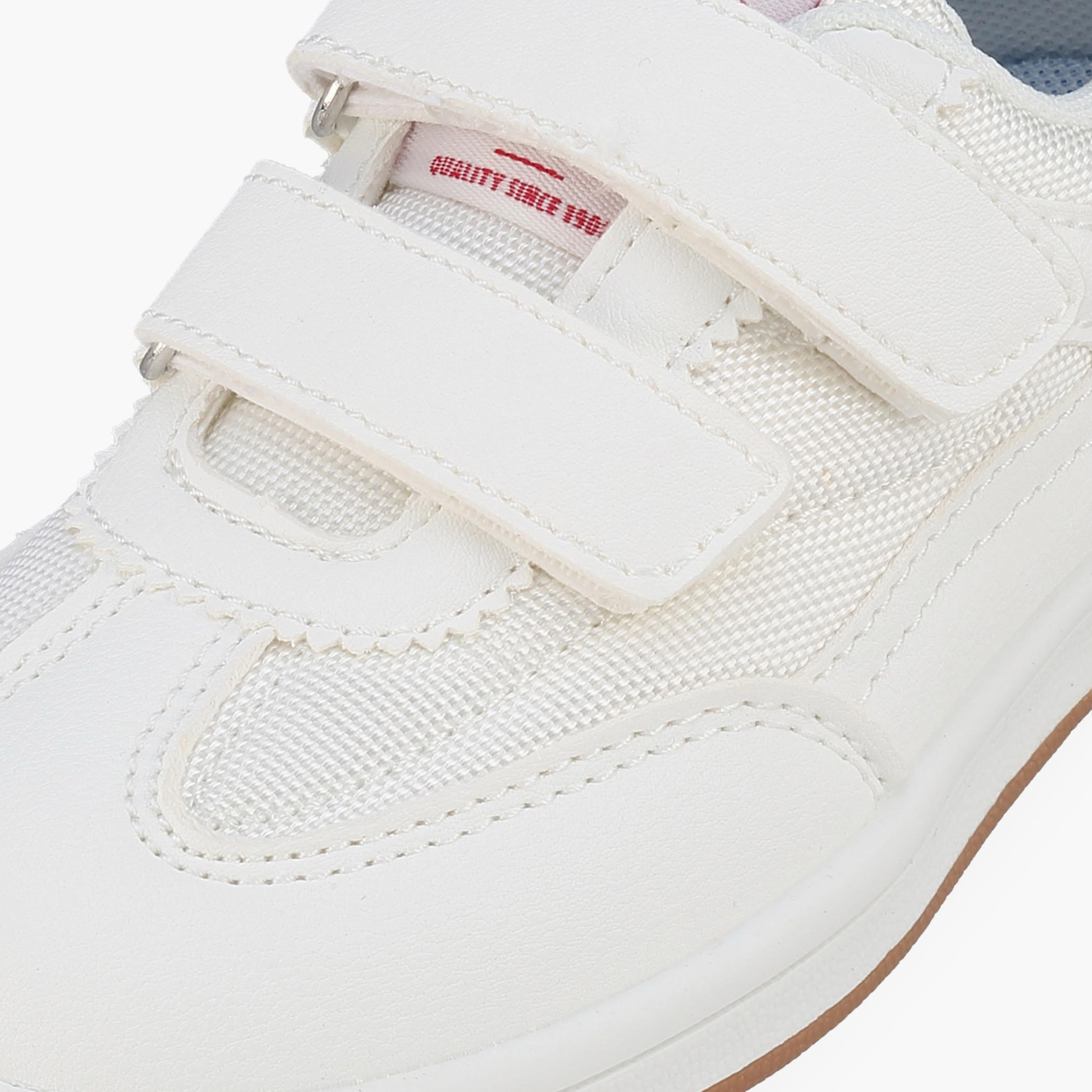 حذاء للأولاد بشريط لاصق مريح من لي كوبر-boys-shoes-sneakers-image-4