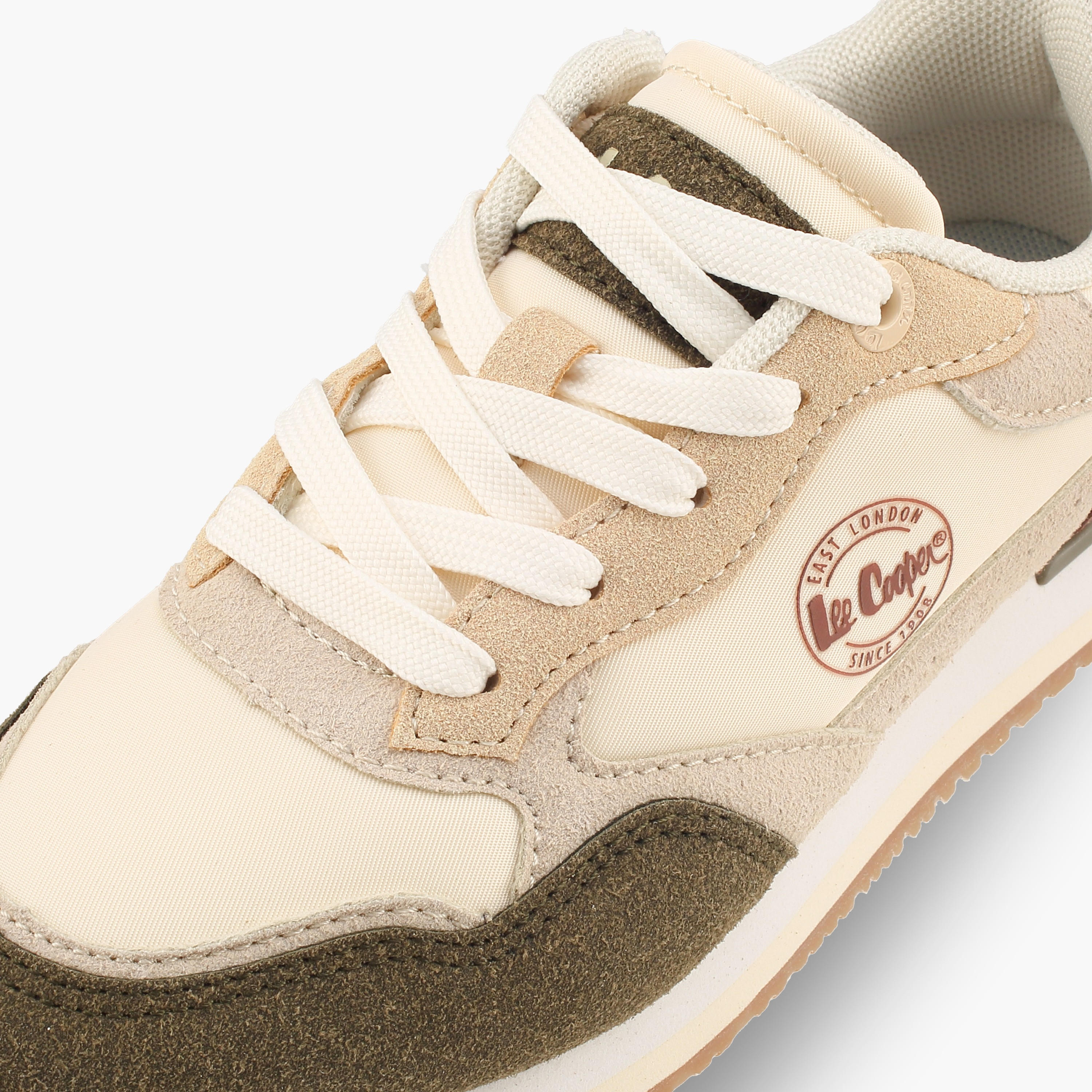 حذاء سنيكرز بقوالب ملونة وطول الكاحل ورباط إغلاق للبنات من لي كوبر-girls-shoes-sneakers-image-4