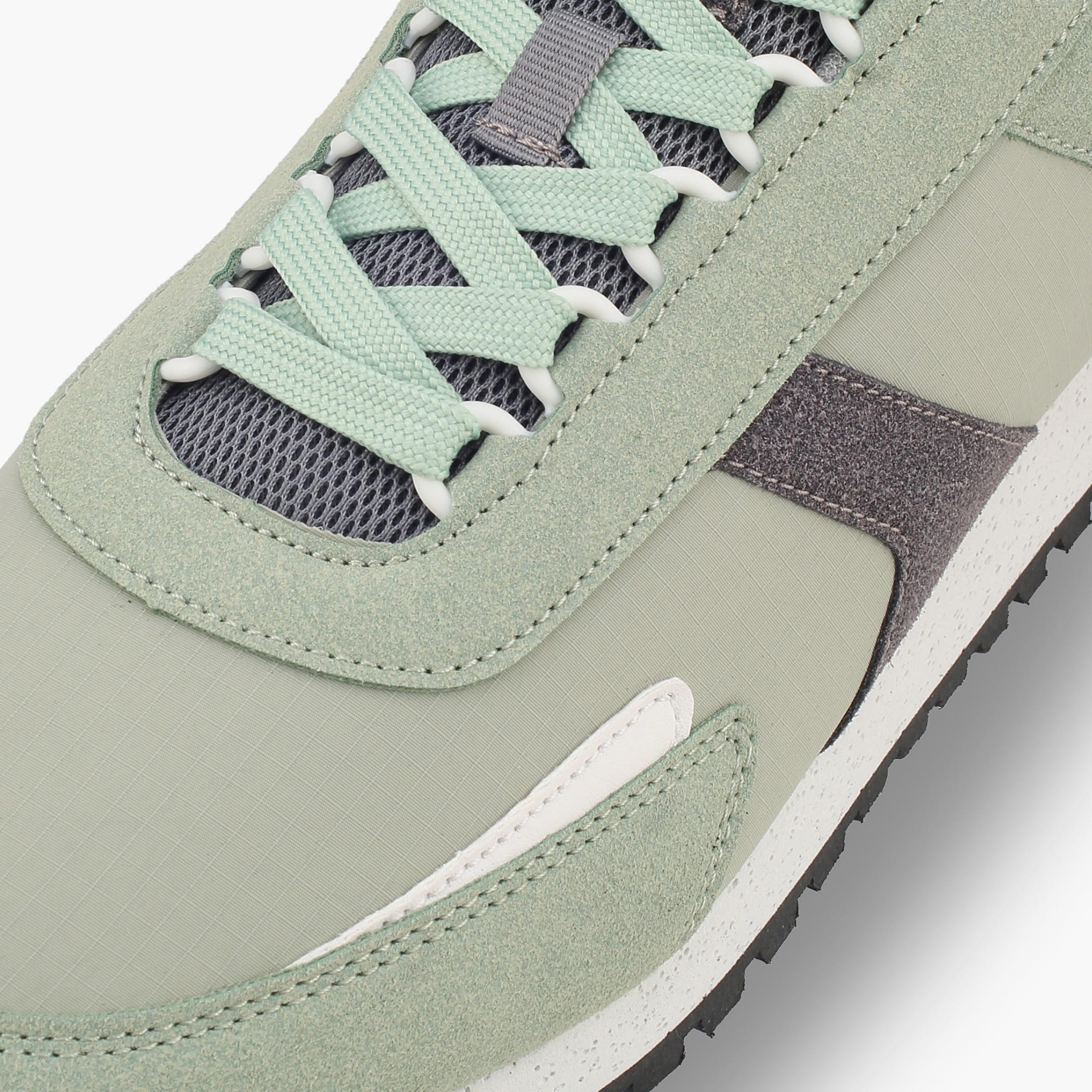 حذاء سنيكرز طول الكاحل بارز الملمس برباط للرجال من أل بي أل من شو إكسبريس-men-shoes-sneakers-image-4