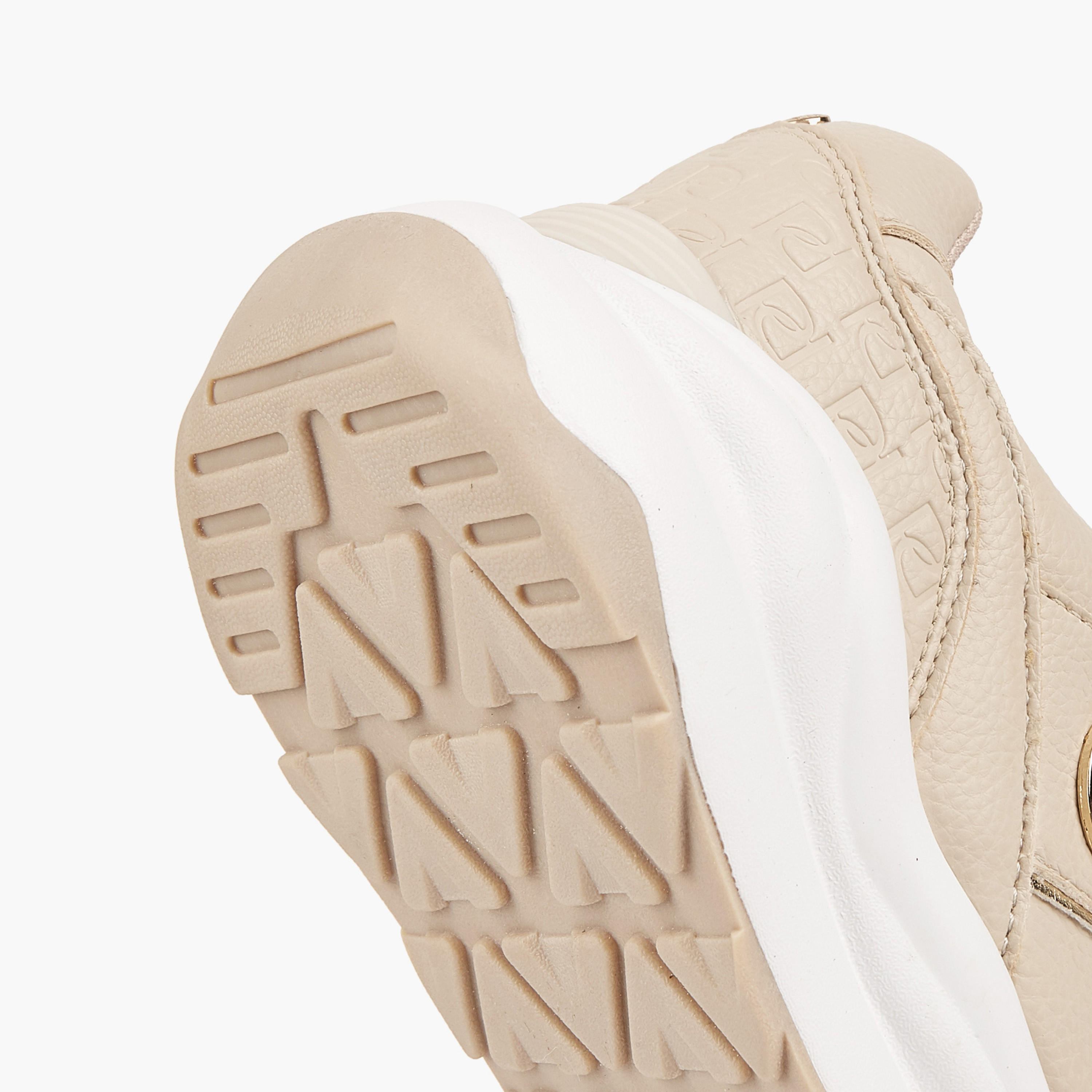 حذاء سنيكرز بارز الملمس برباط إغلاق من ميكس-women-shoes-sneakers-image-4
