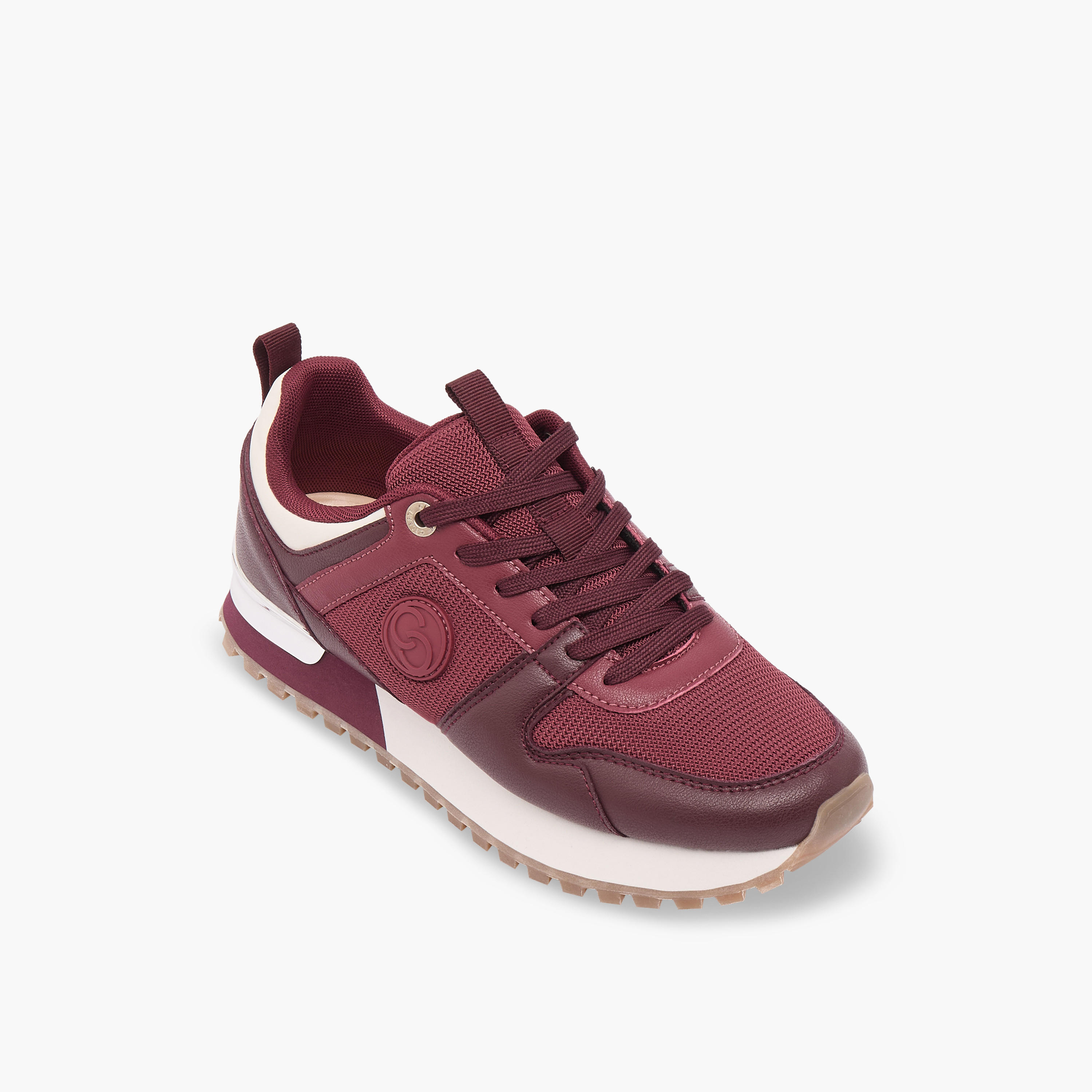 حذاء رياضي نسائي بتصميم مُجزّأ وأربطة من سيليست-women-shoes-sneakers-image-2