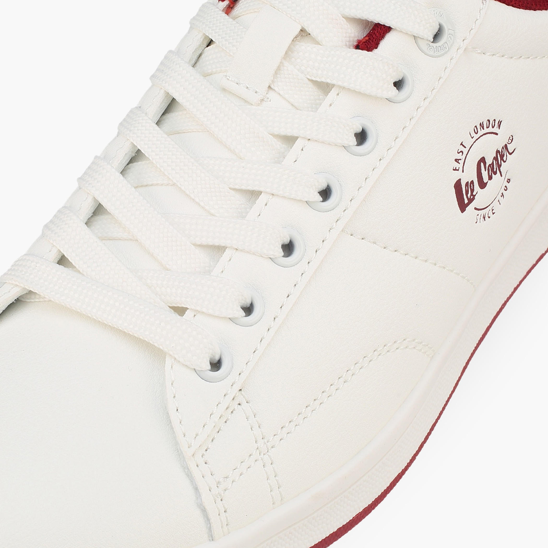 حذاء سنيكرز برباط إغلاق للنساء من لي كوبر-women-shoes-sneakers-image-4