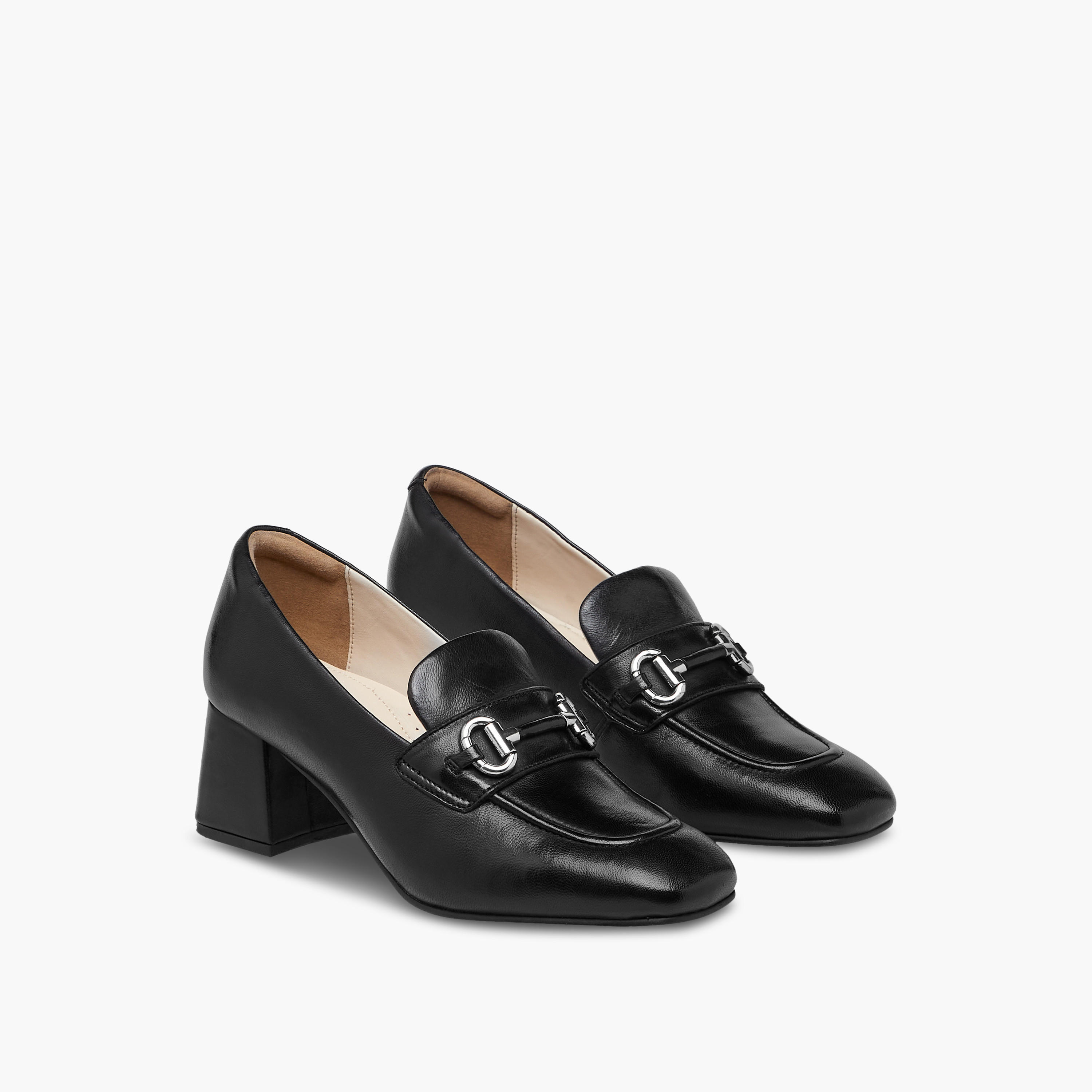 لوفر سهل الارتداء بزينة ميتاليك وكعب سميك من بابريكا-women-shoes-heels-image-1