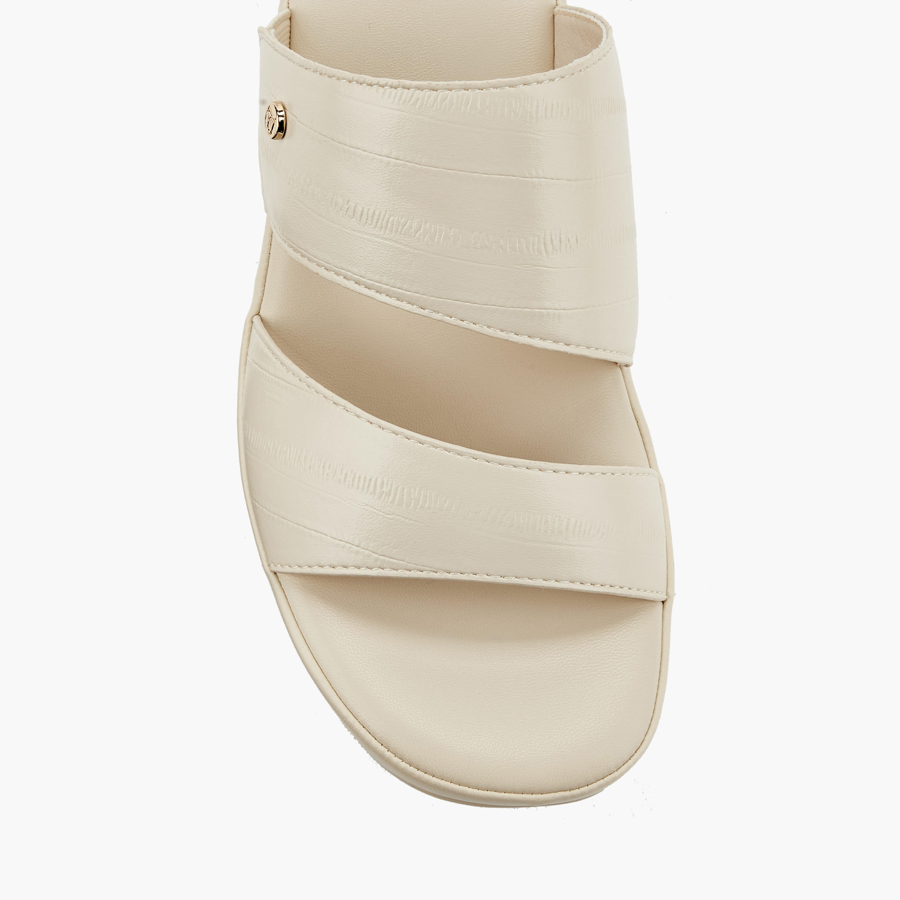 صندل نسائي بكعب ويدج مريح للنساء من فلورا بيلا-women-shoes-sandals-heeled-image-4